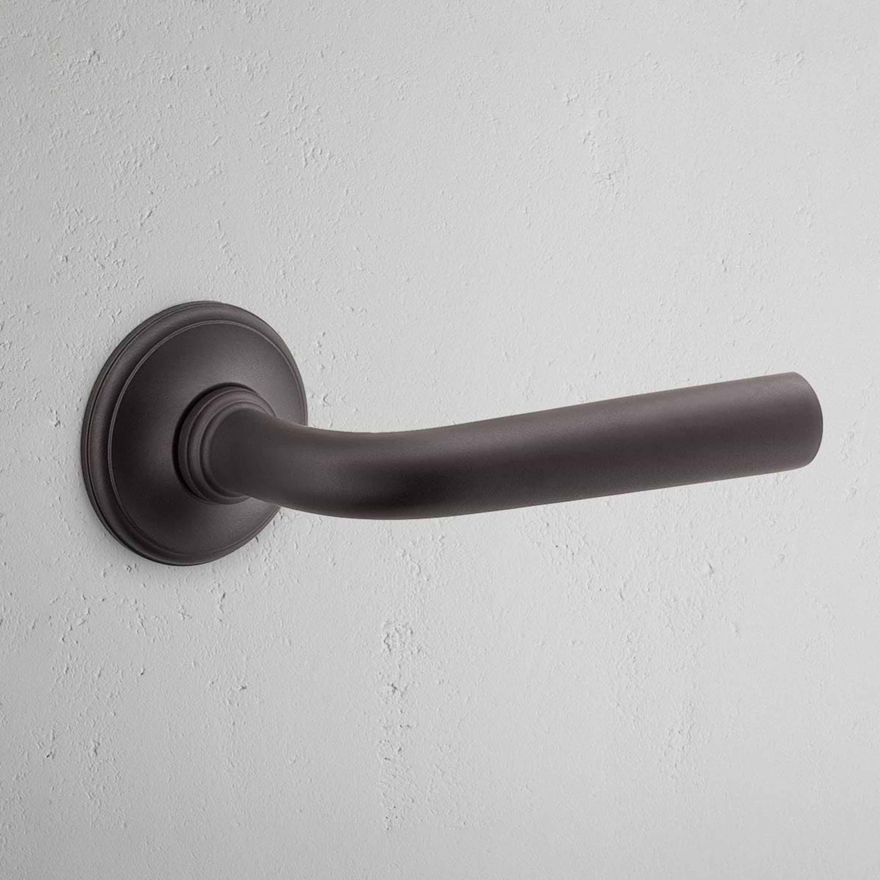 Manilla para puertas Apsley (fija)