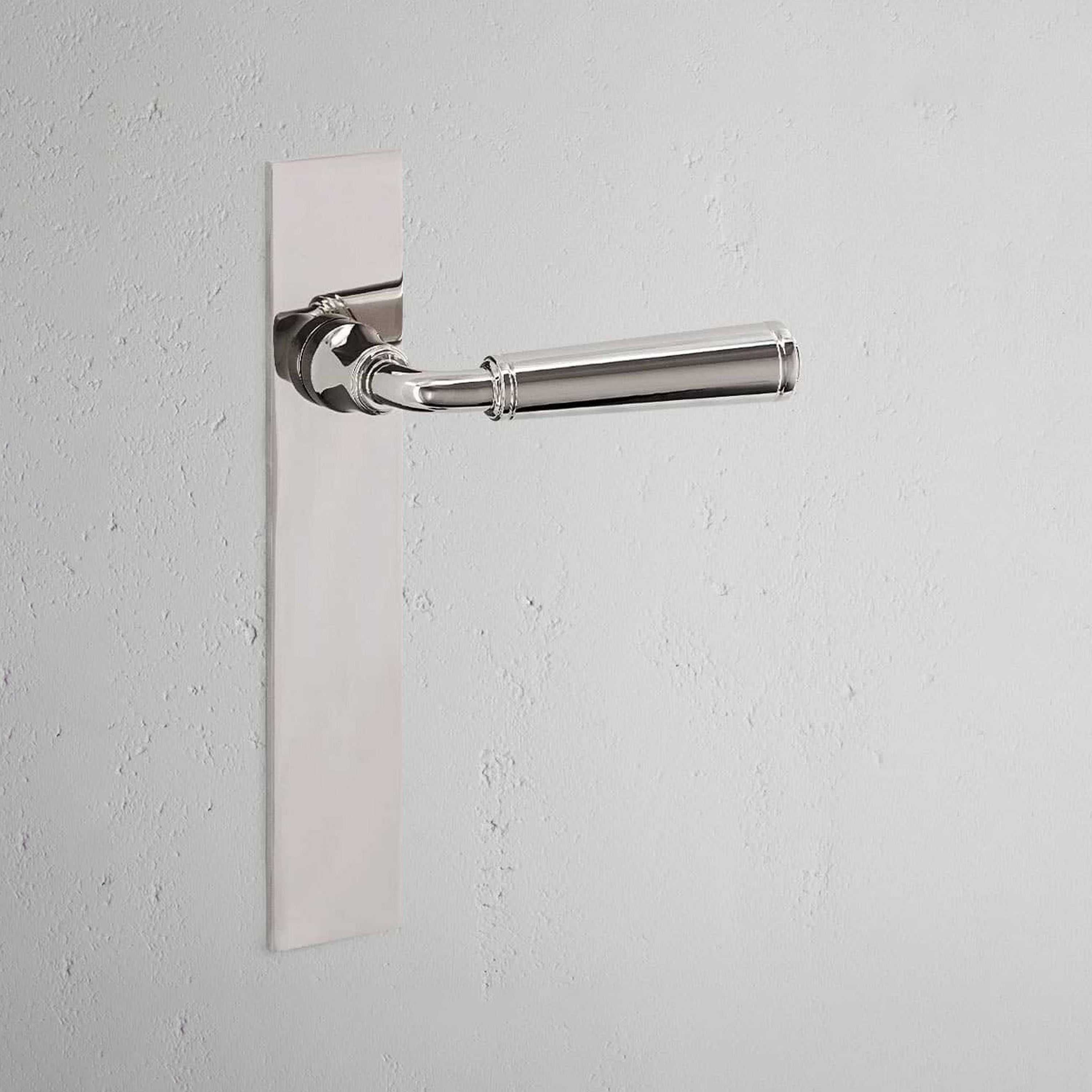 Mostra il prodotto Digby Long Plate Sprung Door Handle & Thumbturn del produttore Corston Architectural Detail
