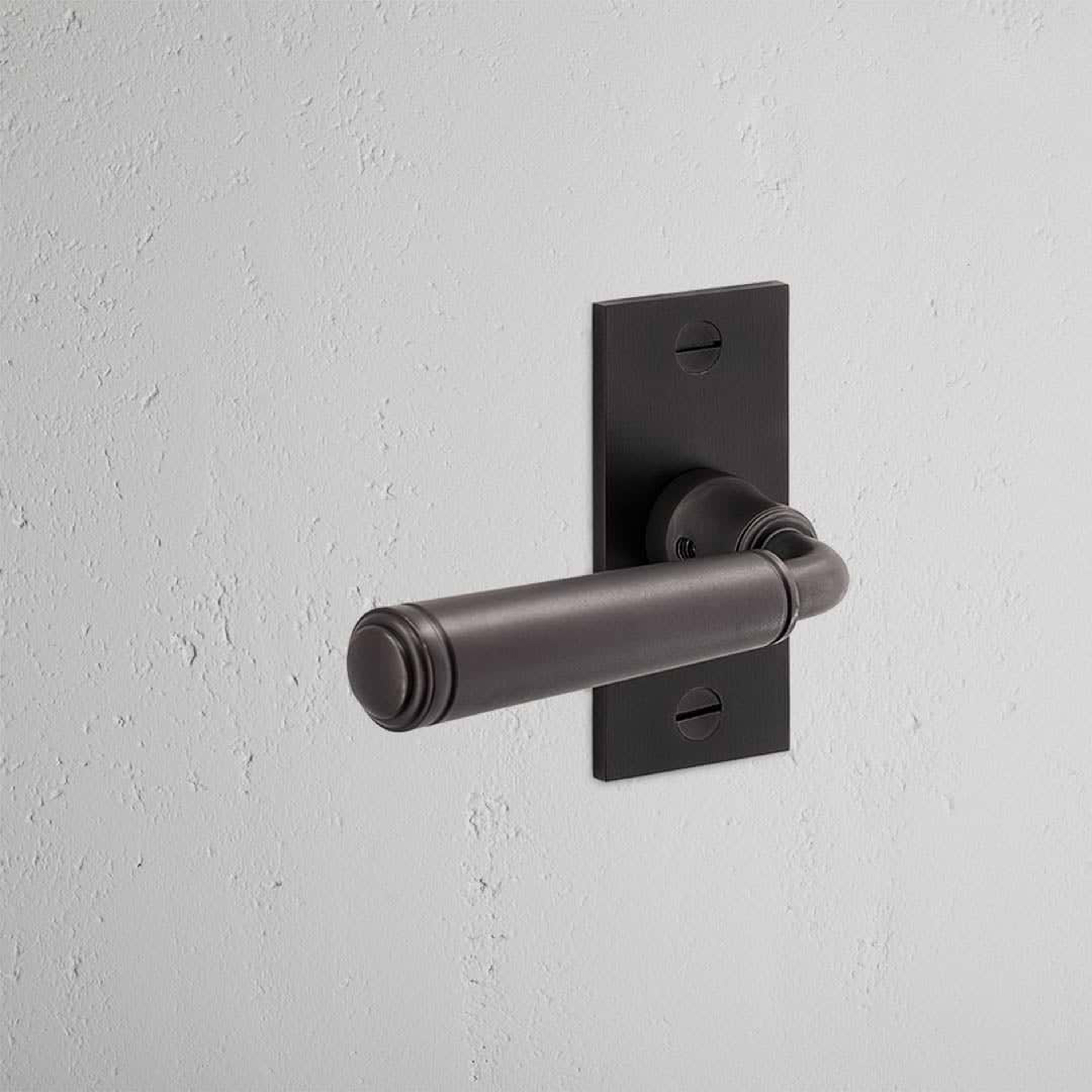 Digby Short Plate Fixed Door Handle