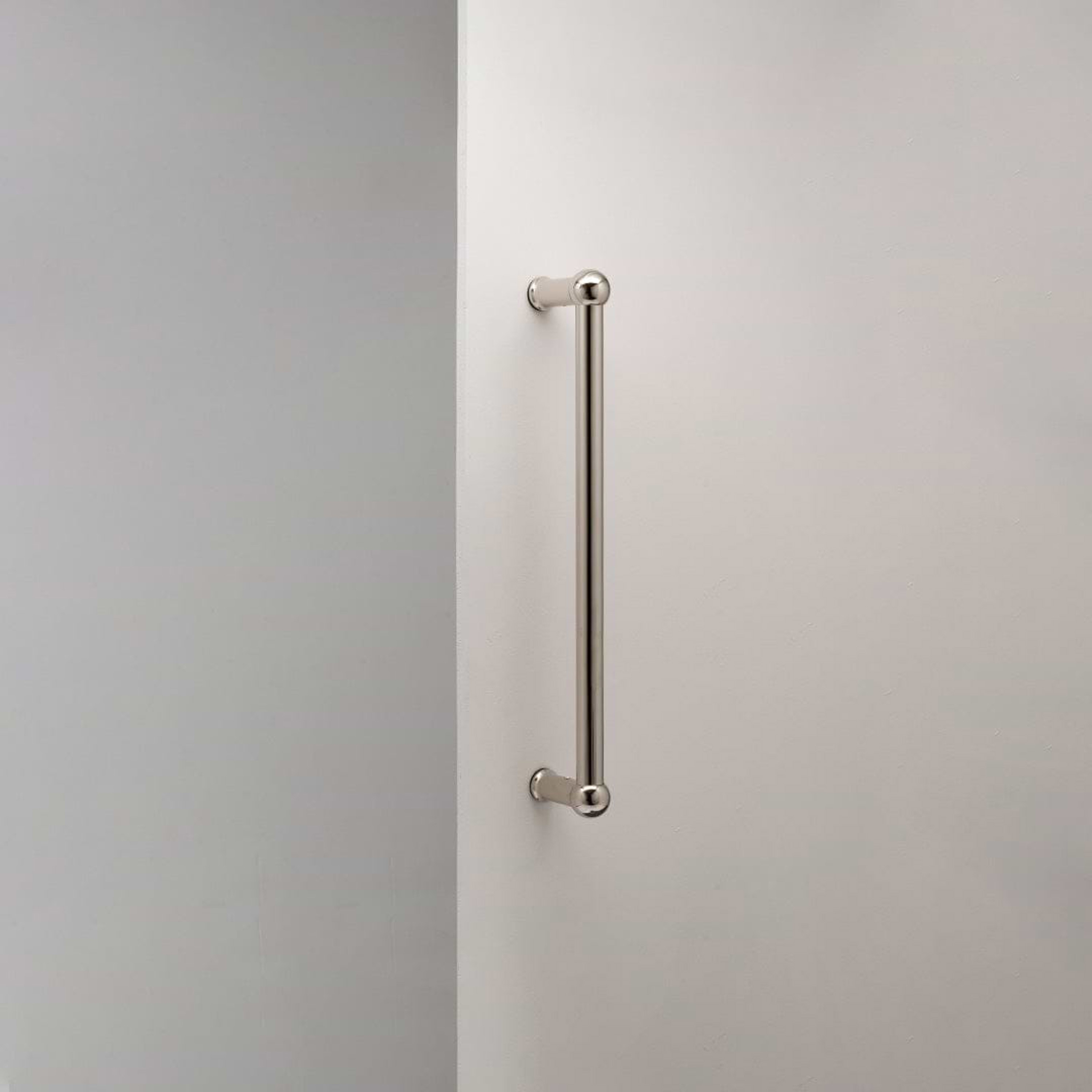 Harper Single Pull Handle 320mm