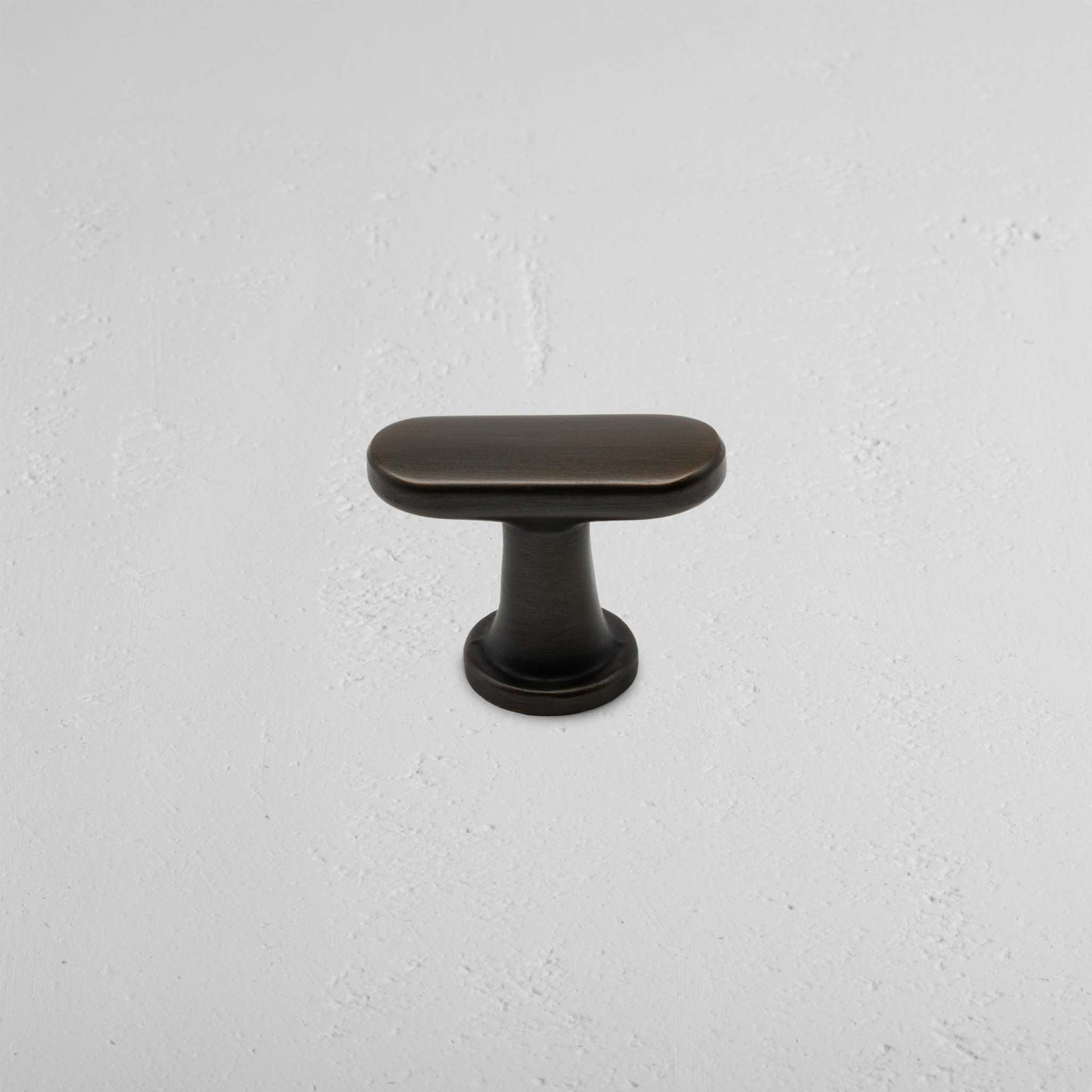 Milliner Furniture Knob