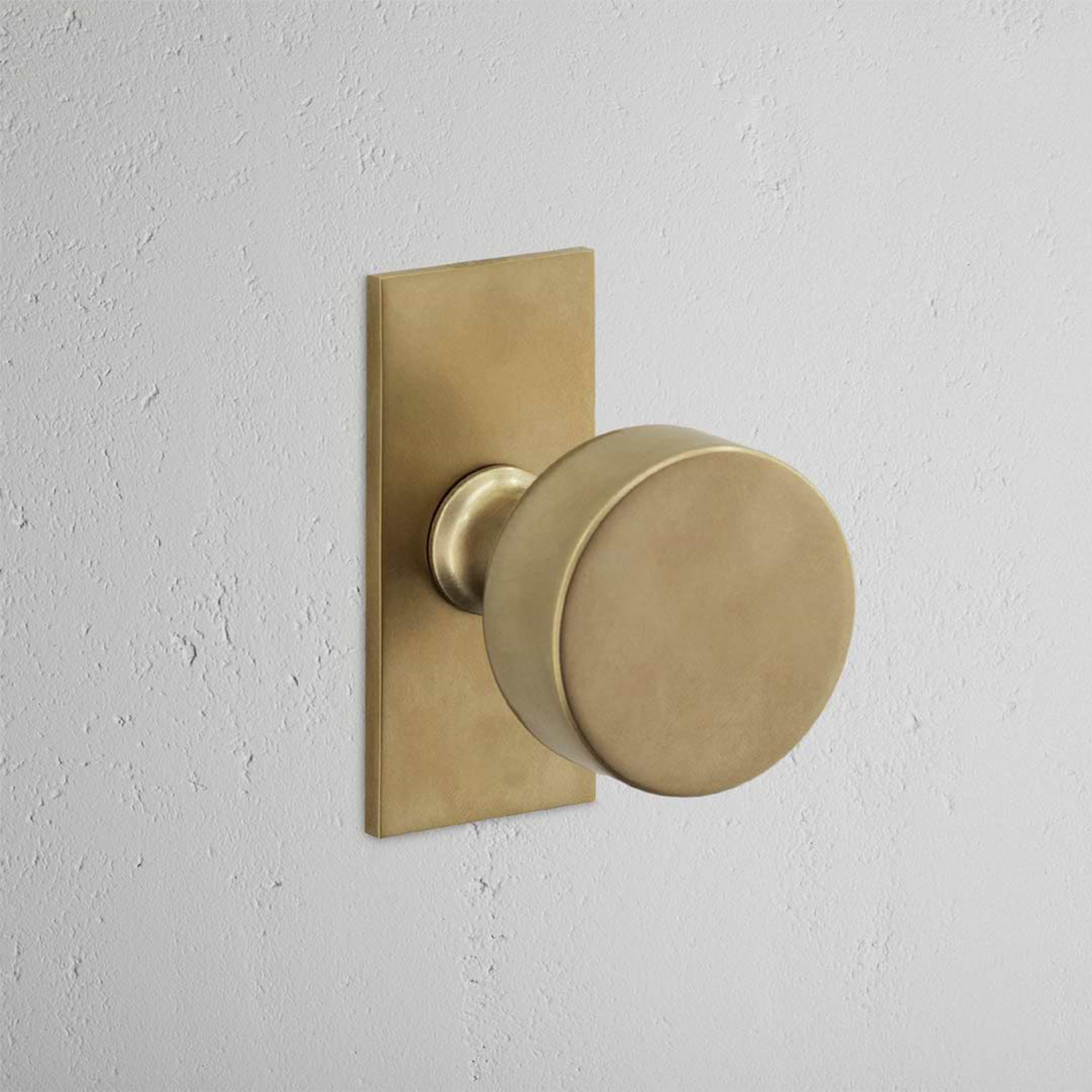 Display product Onslow Short Plate Fixed Door Knob from manufacturer Corston Architectural Detail