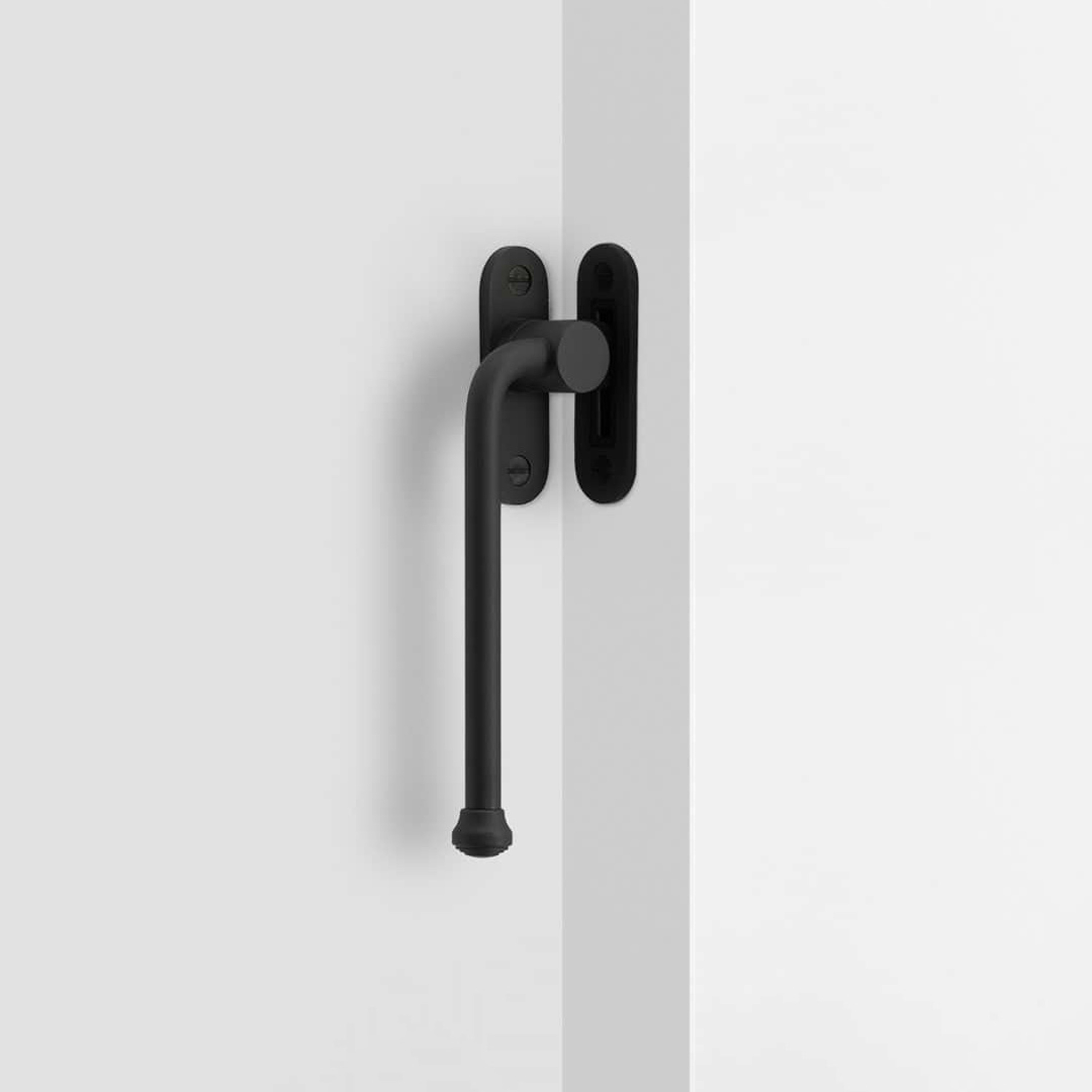 Southbank Casement Window Handle With Plate Left