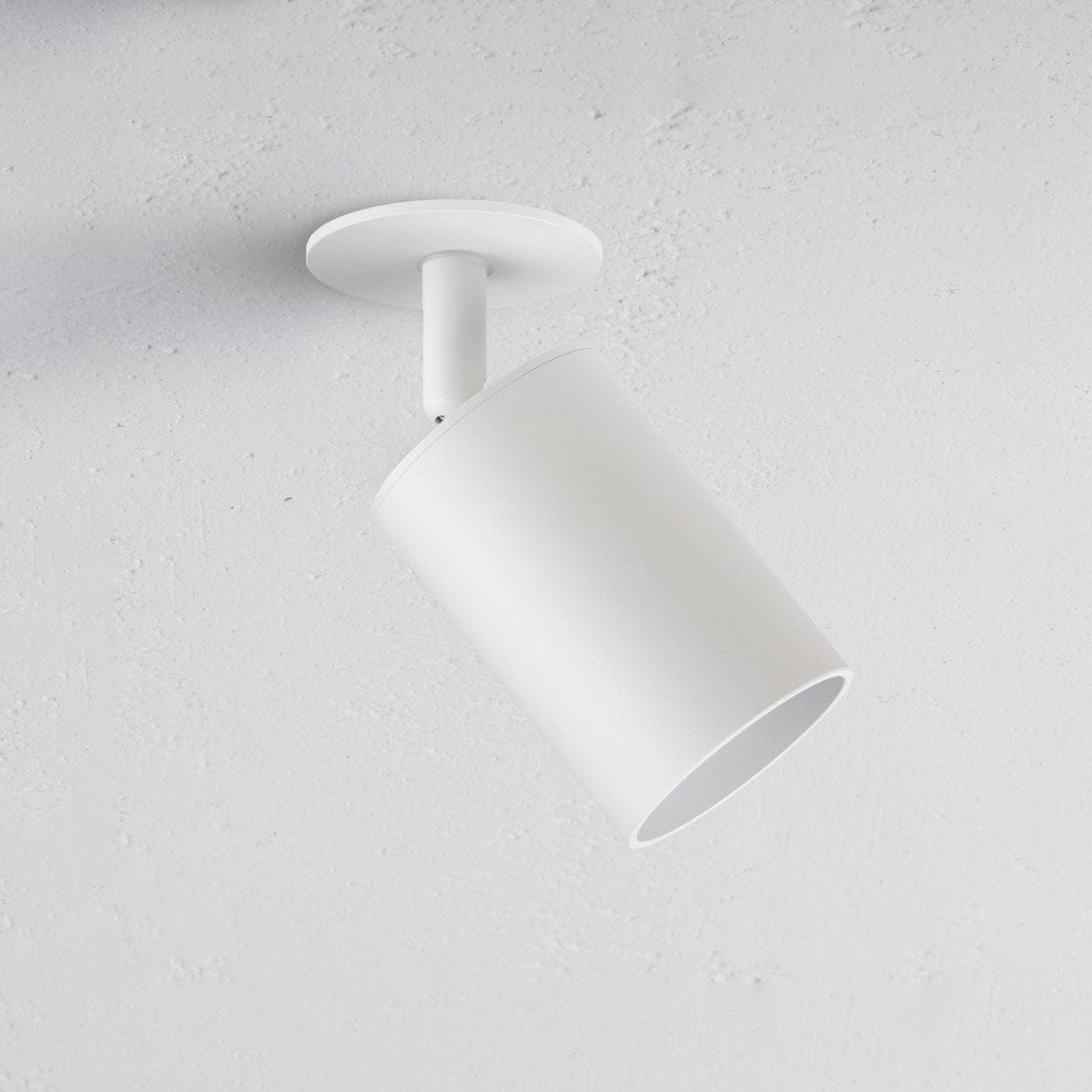 Afficher le produit Brompton Spots 50mm du fabricant Corston Architectural Detail
