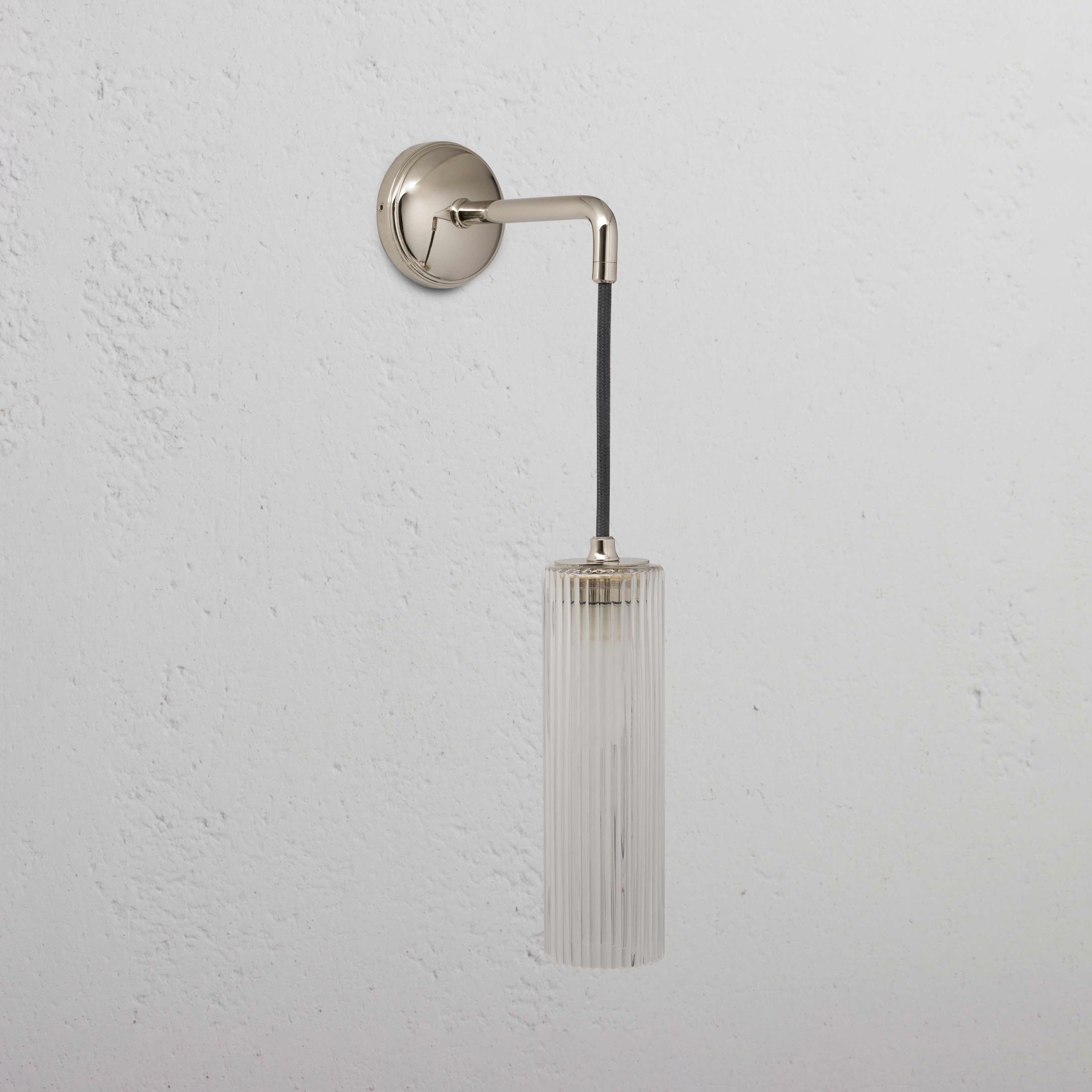 Aplique de pared colgante Claremont pequeño con vidrio acanalado