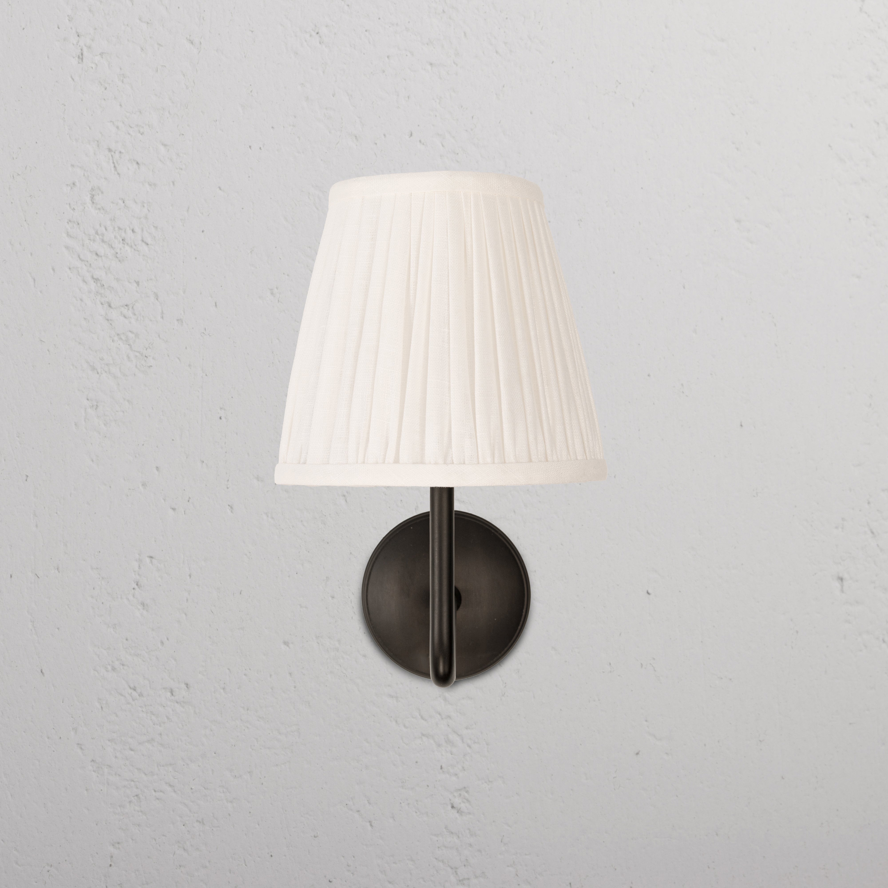 Mostrar el producto Malvern Medium Wall Light Alabaster White del fabricante Corston Architectural Detail