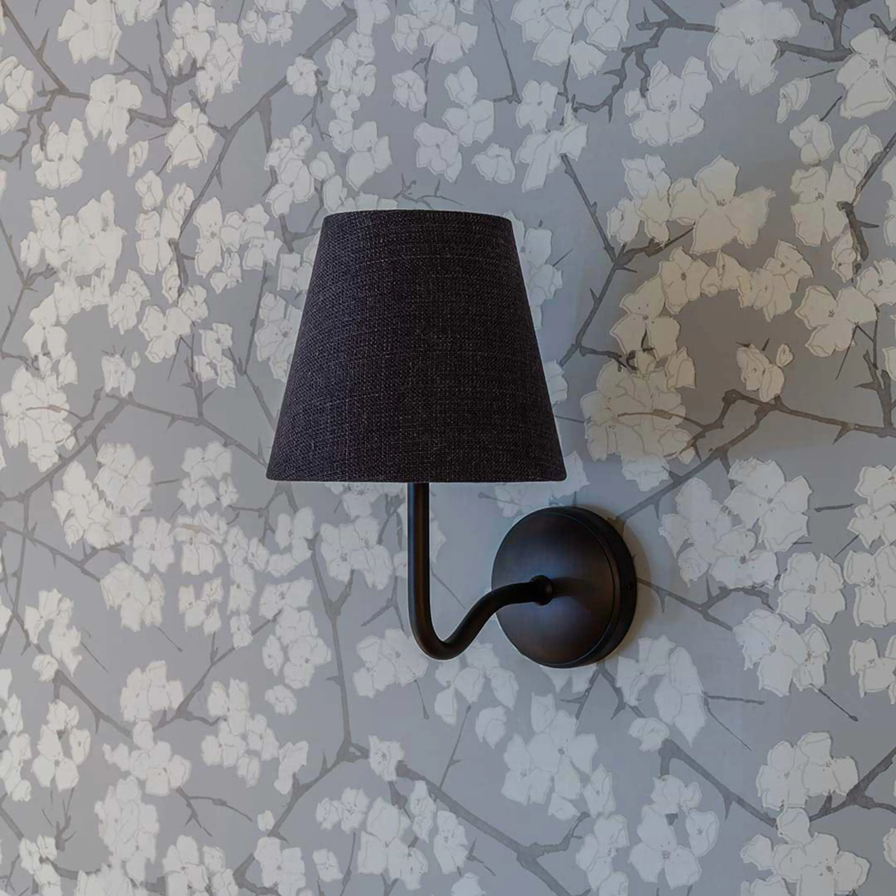 Corston Architectural Detail - Malvern Applique da Parete Media Grigio Basalto
