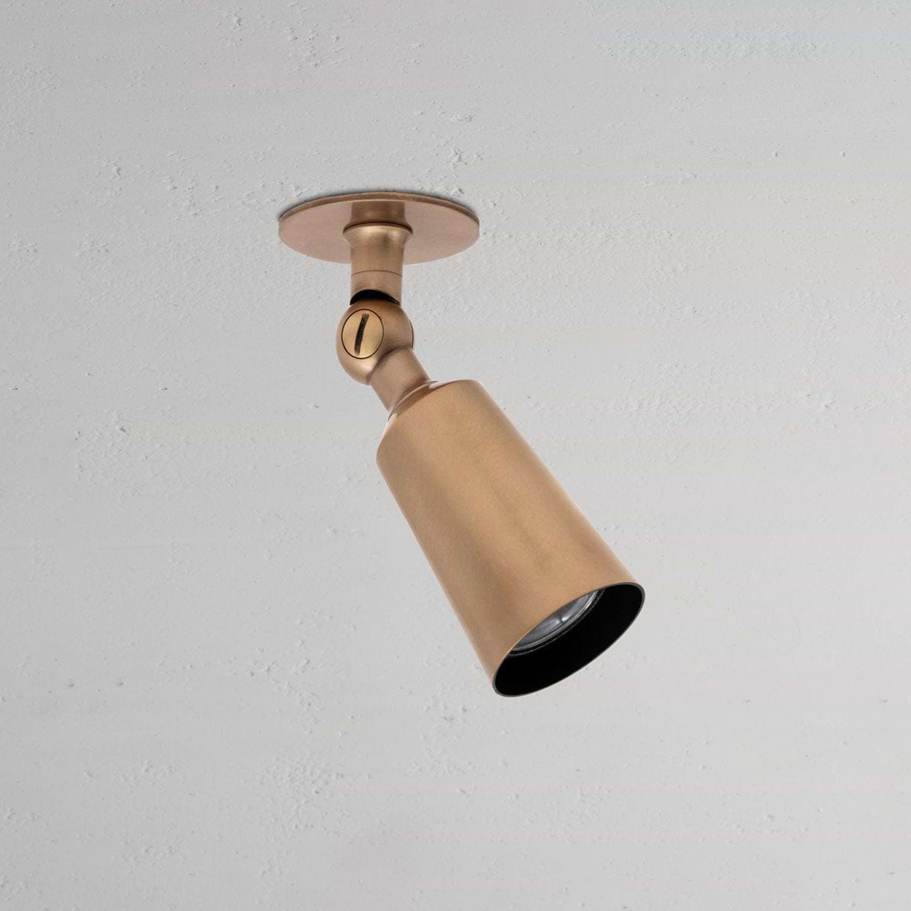 Afficher le produit Perryn Small Single Spotlight (35mm) du fabricant Corston Architectural Detail