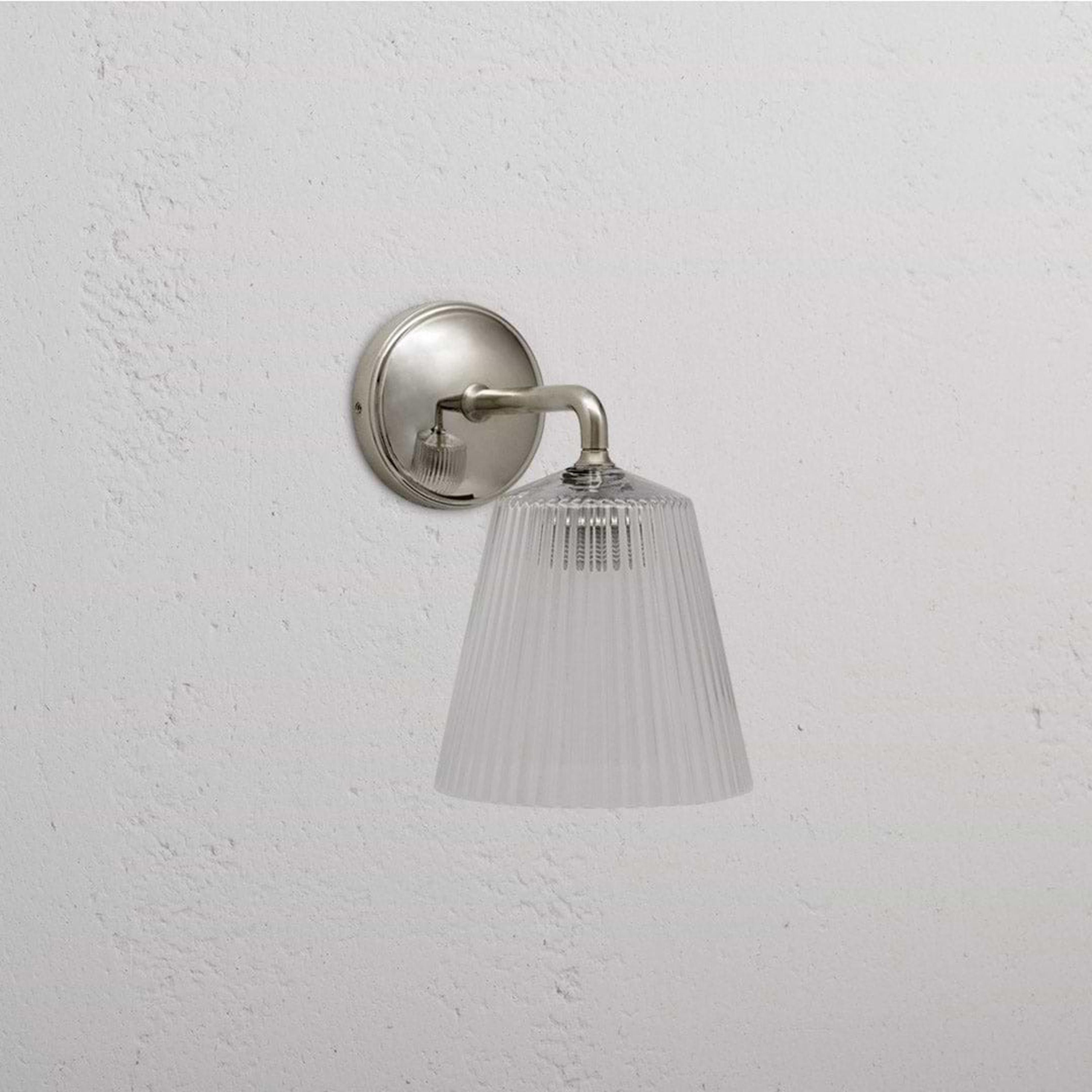 Vertoon produk Richmond Medium Wall Light Fine Porcelain van vervaardiger Corston Architectural Detail