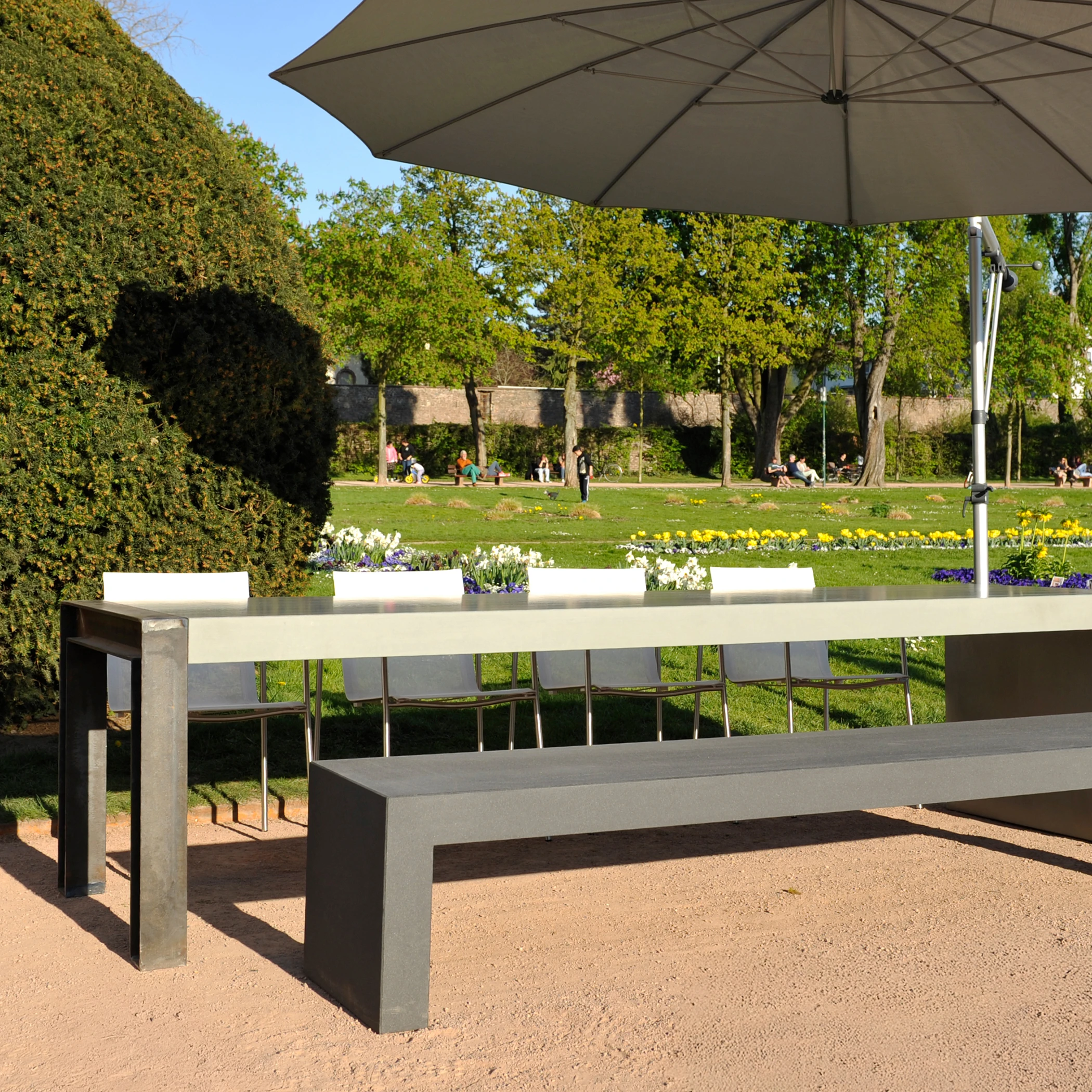 OUTDOOR FURNITURE