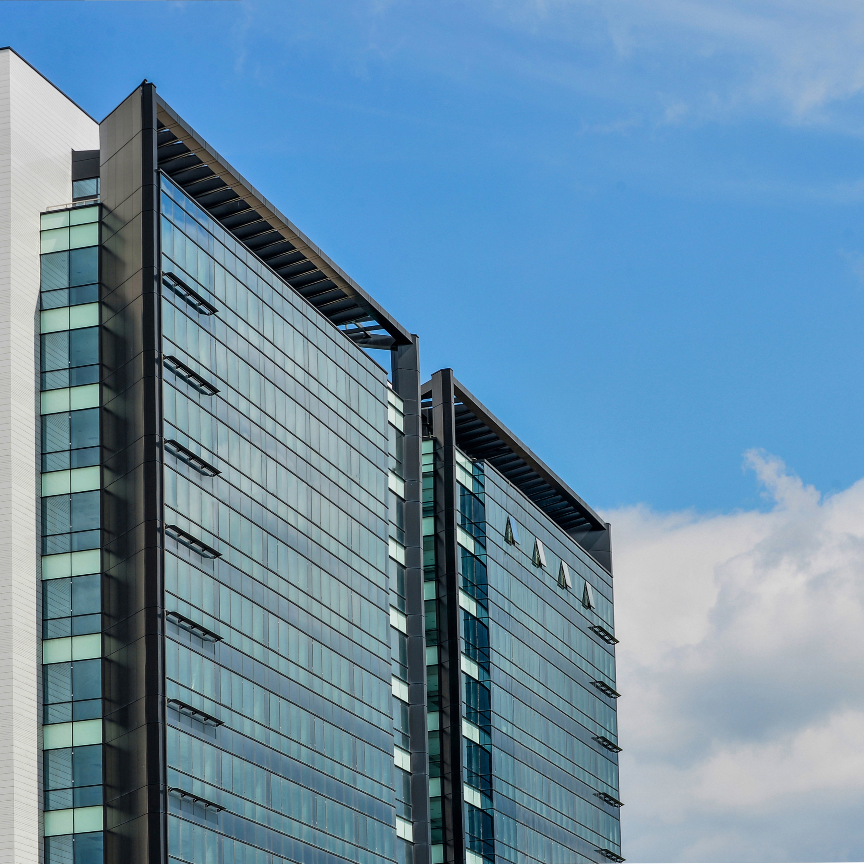 Display product Facades  | E8000 from manufacturer ETEM