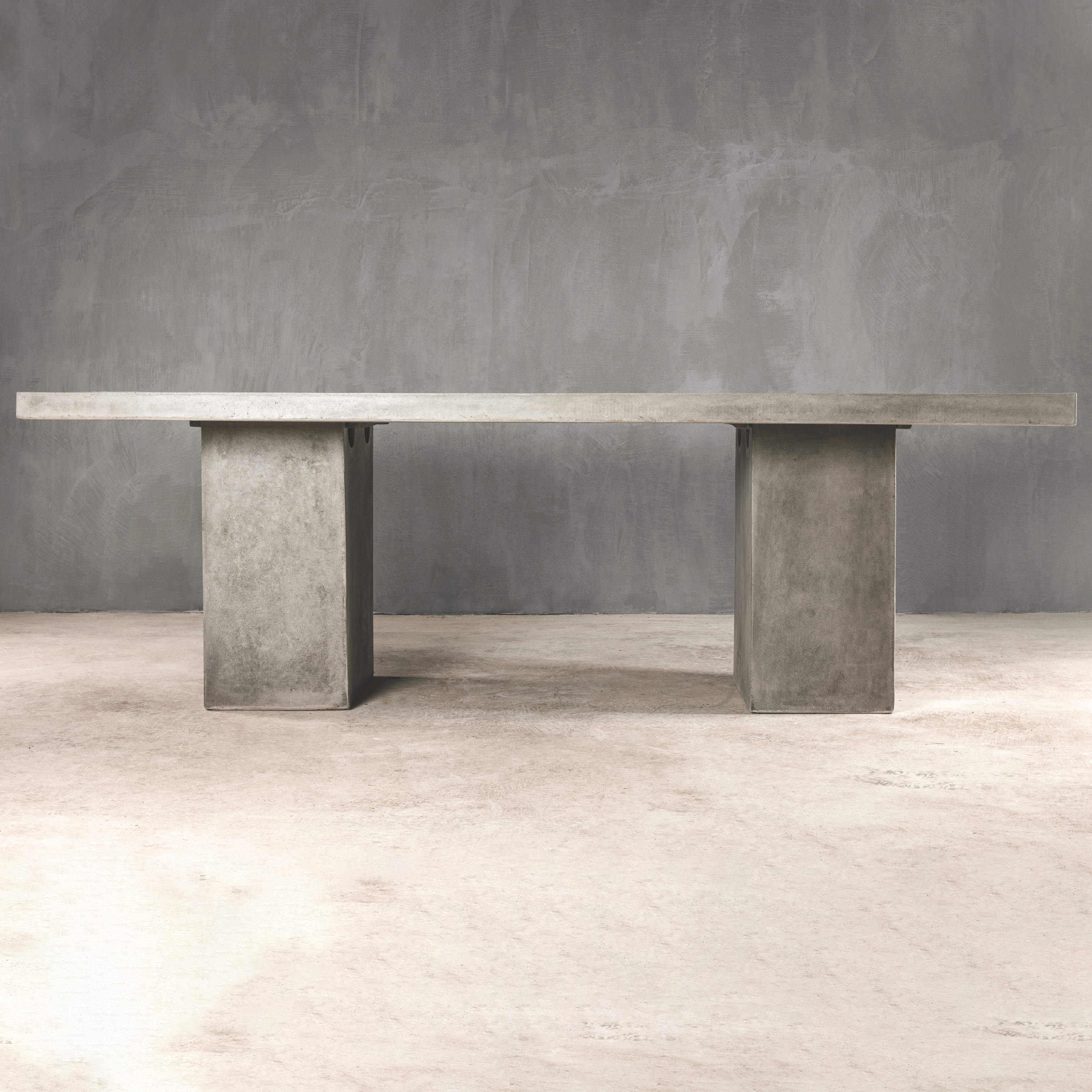 Display product Brutal | Norfolk 200 Dining Table FS279 from manufacturer Set Collection