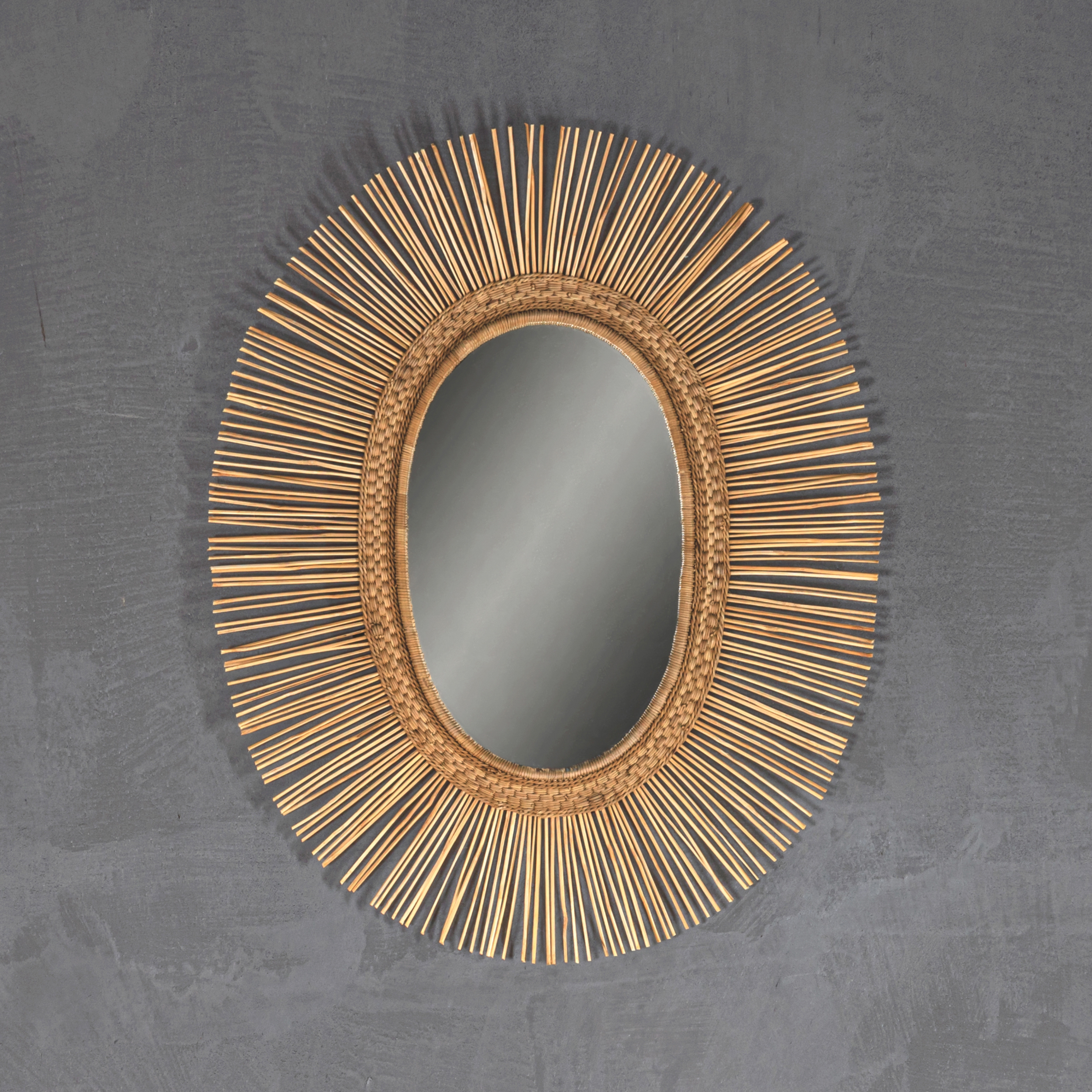 Mostra il prodotto Malawi | Sun Round/Oval Mirror Natural Large del produttore Set Collection