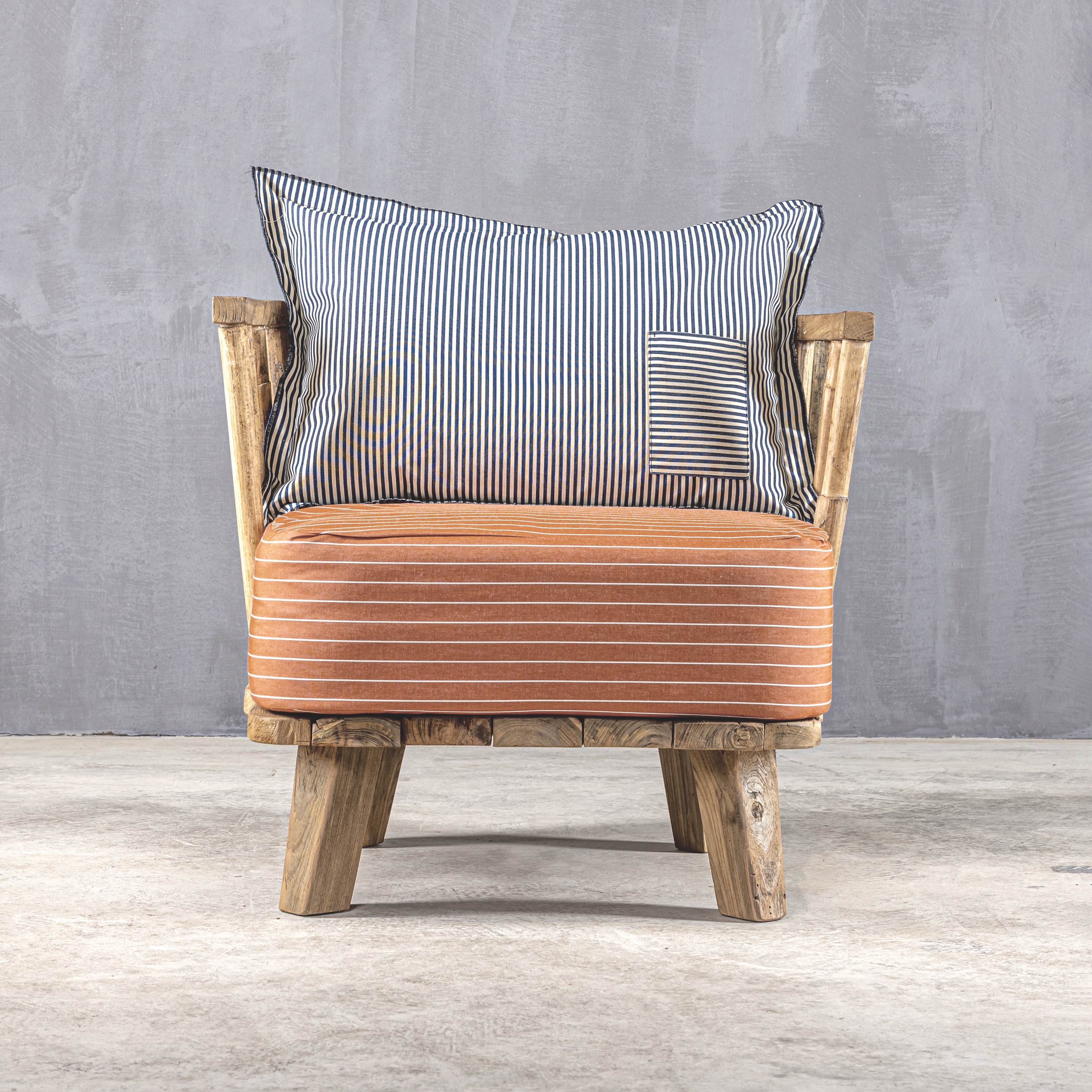 Display product Slow Reclaimed | Shibuya Beach Chair from manufacturer Set Collection