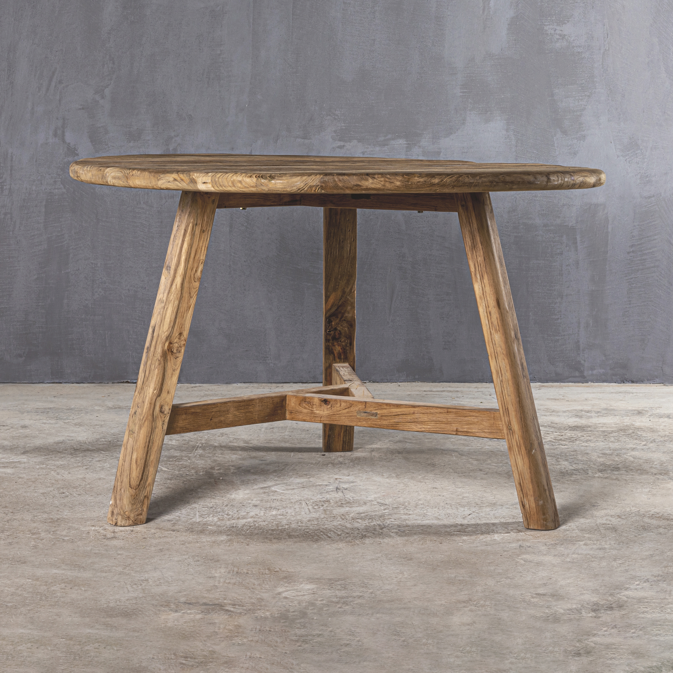 Mostra il prodotto Slow Reclaimed | Soko 120 Dining Table del produttore Set Collection