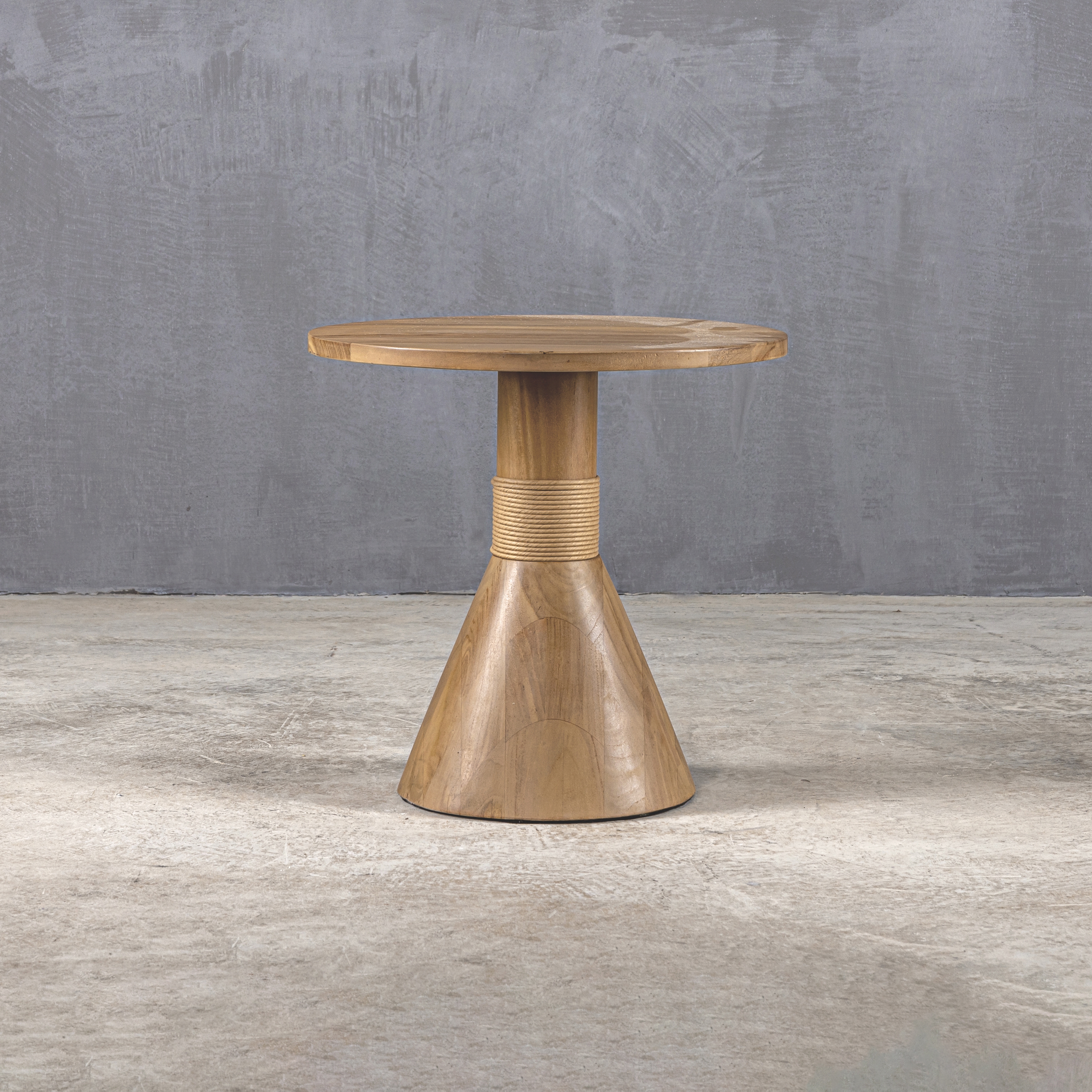 Afficher le produit Slow | Cone 48 Teak Coffee Table du fabricant Set Collection