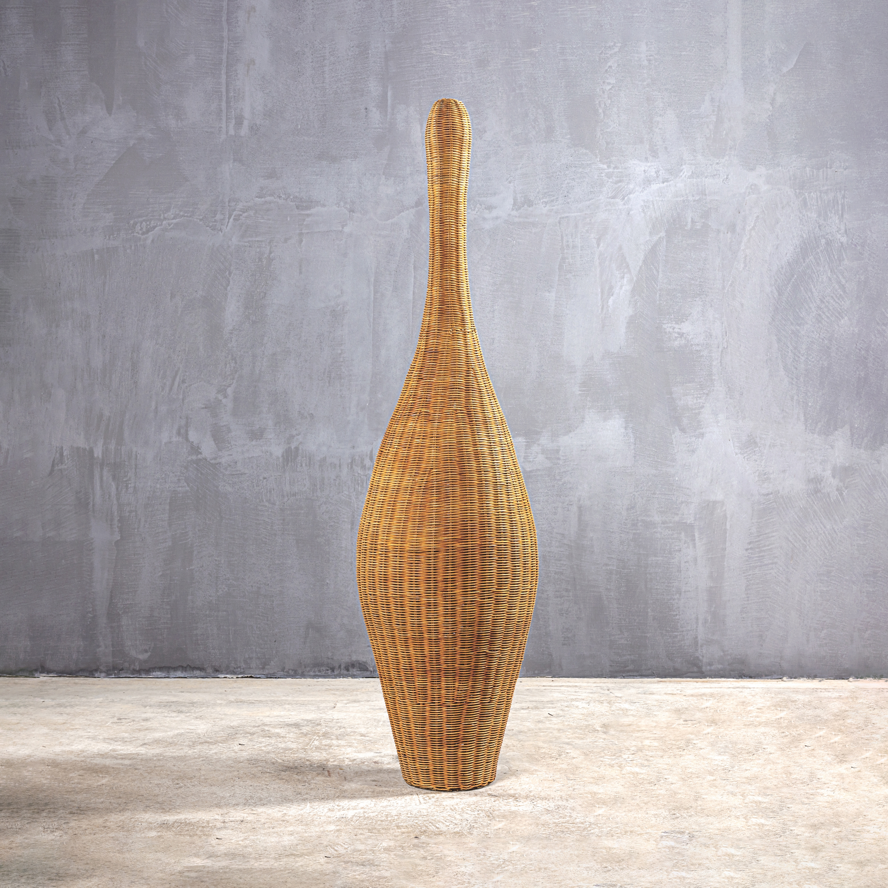Mostra il prodotto Slow | Flames Floor Lamp Rattan Large 190 del produttore Set Collection