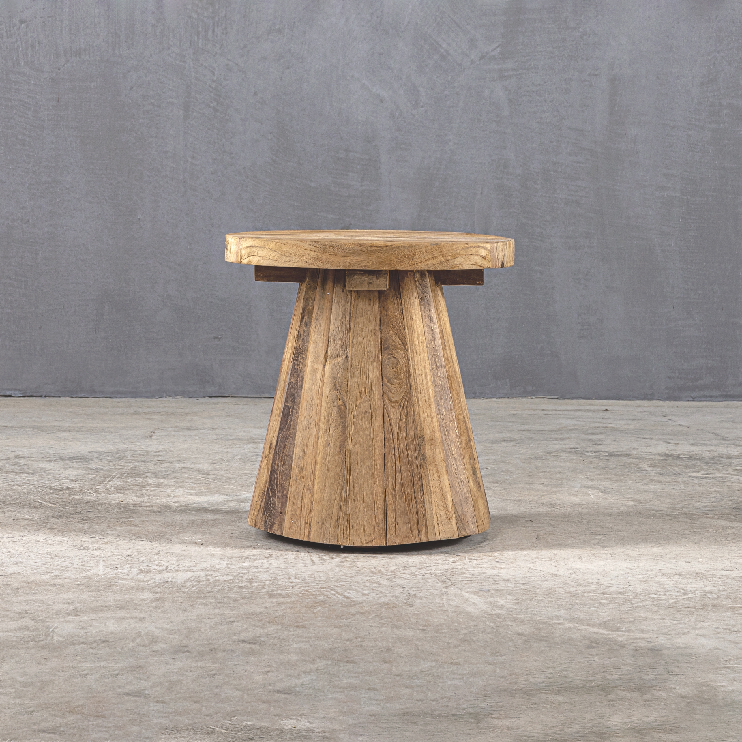 Afficher le produit Slow Reclaimed | Mushroom Side Table Reclaimed Teak 35 du fabricant Set Collection