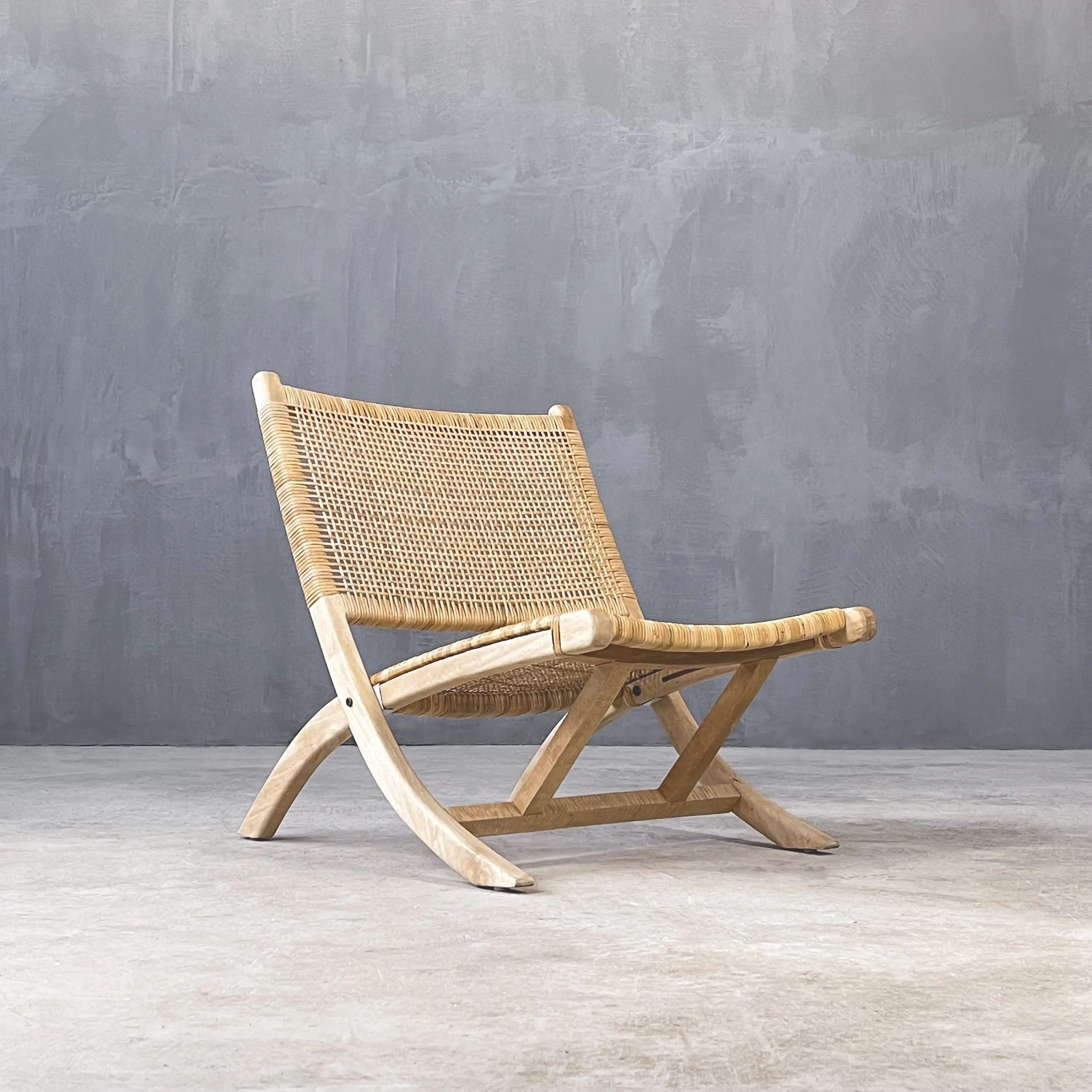 Set Collection - Kanso | Bergen Folding Beach Chair Mango Rattan