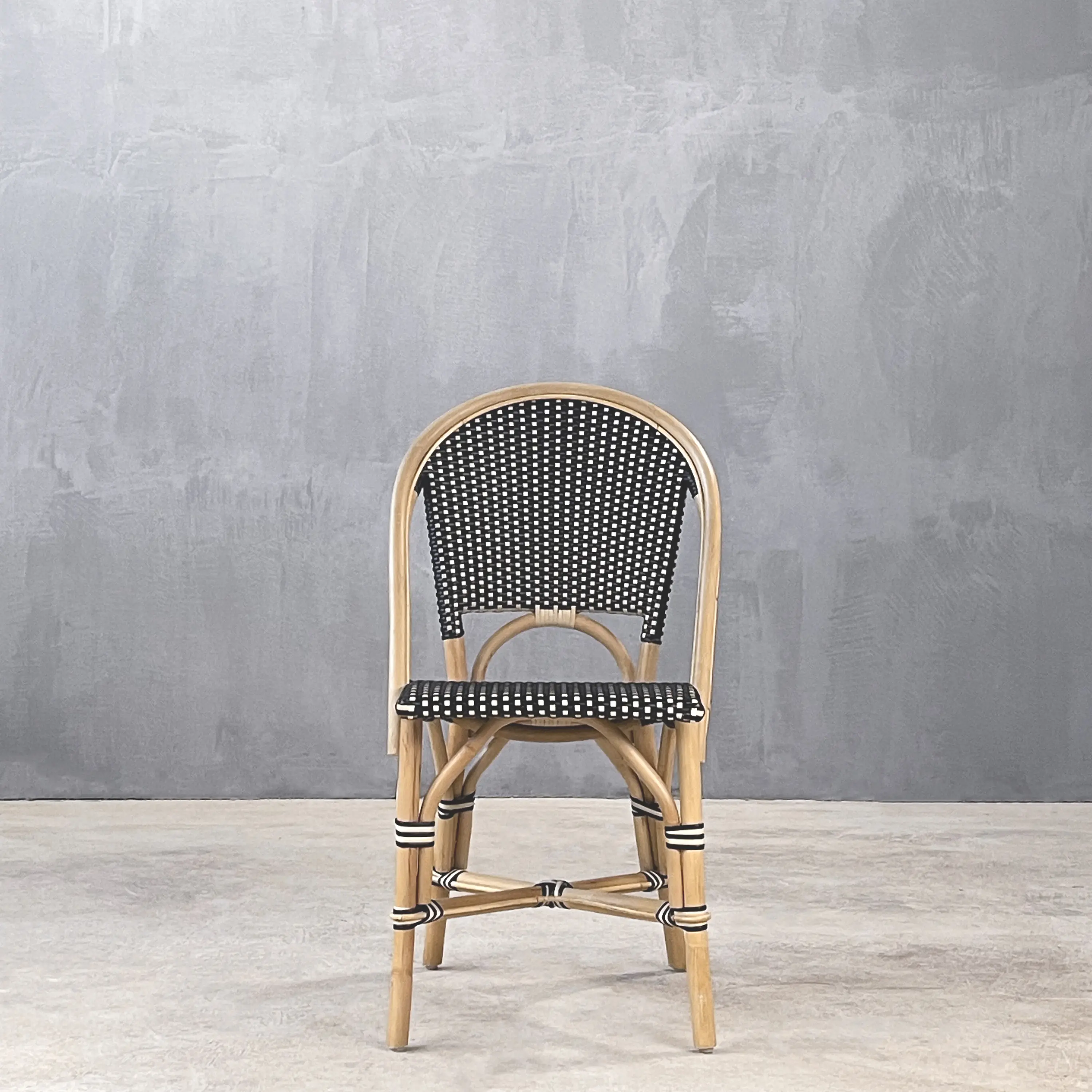 Set Collection - Kanso | Geneva Dining Chair Beige / Black