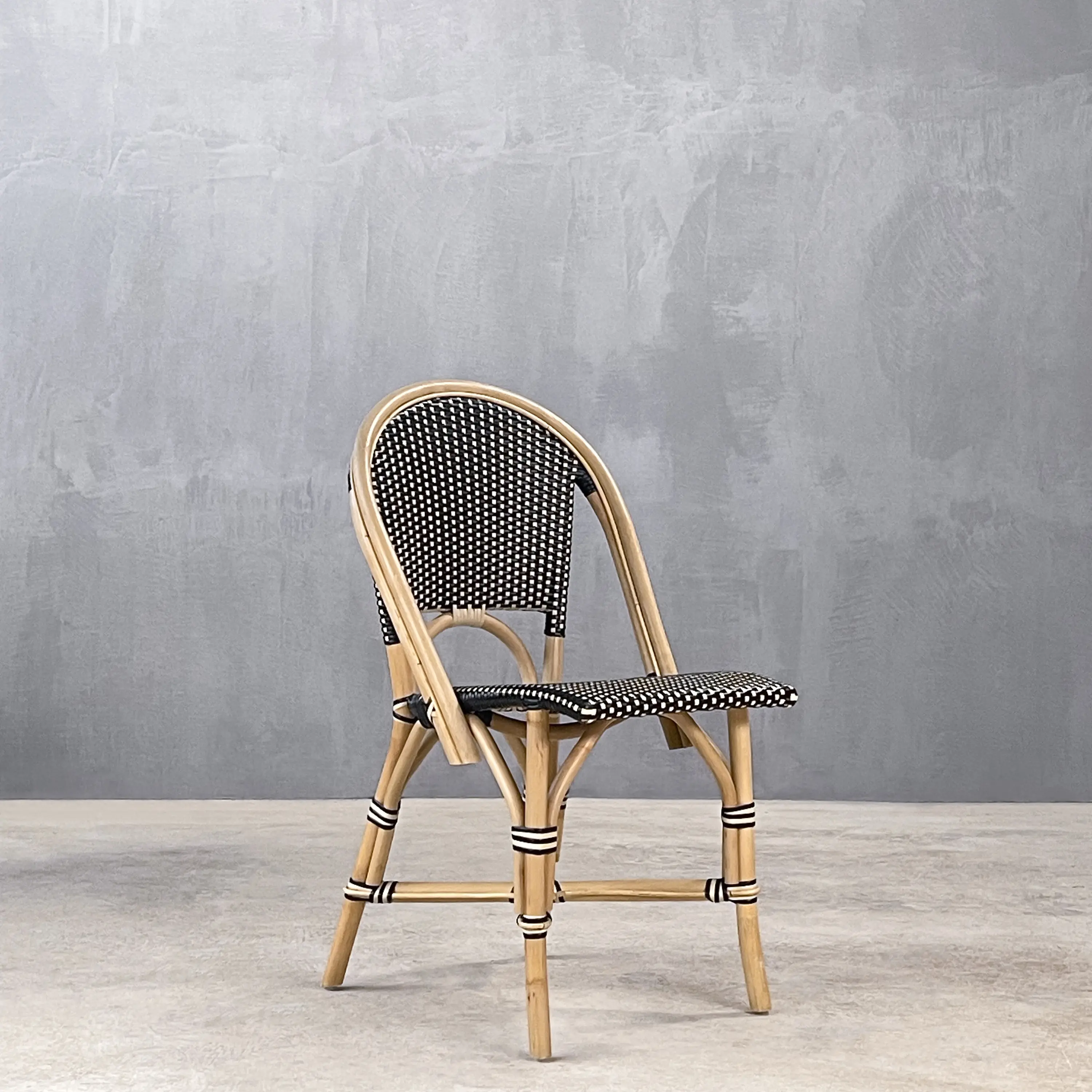 Set Collection - Kanso | Geneva Dining Chair Beige / Black