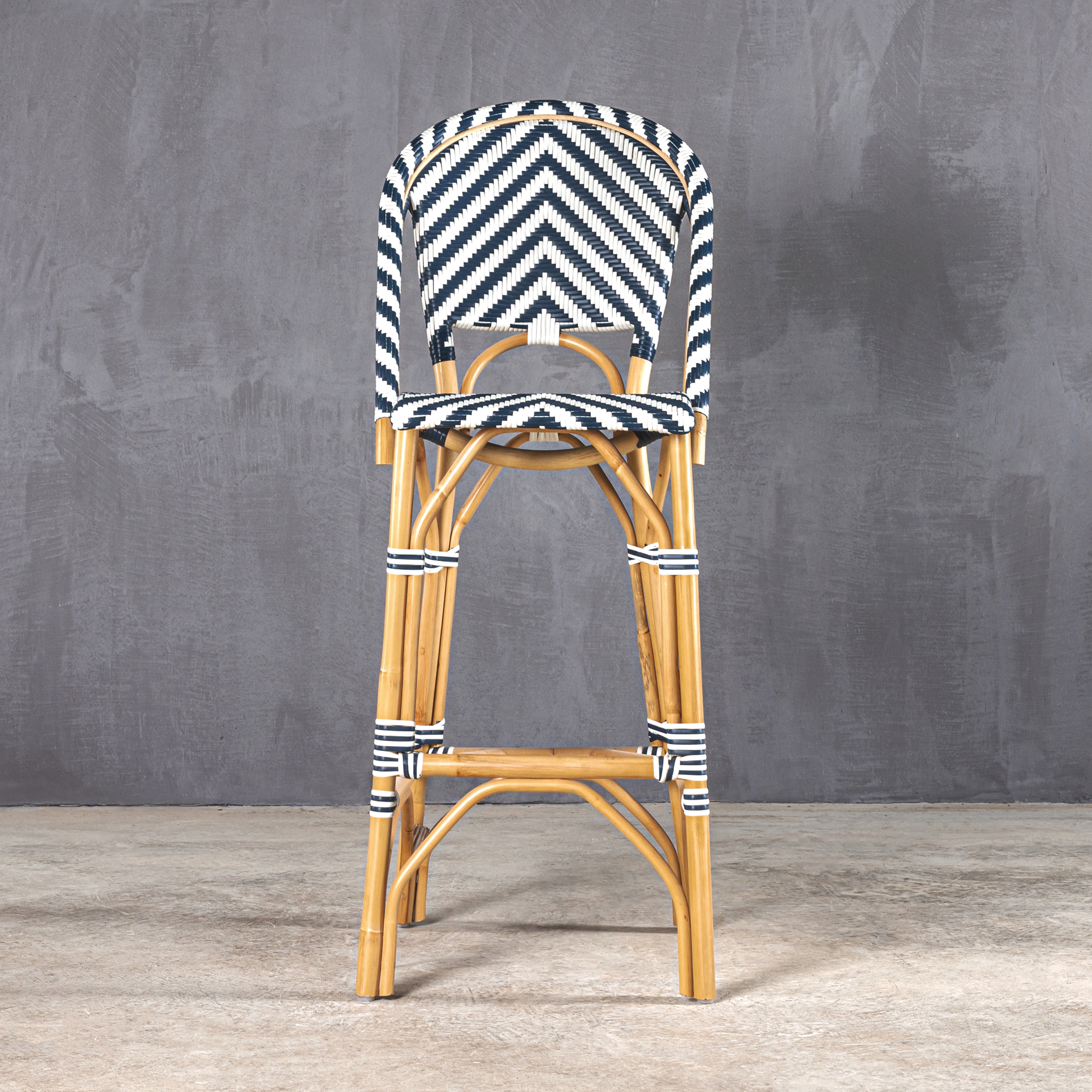 Afficher le produit Kanso | Apollo 73 Barstool Black / White du fabricant Set Collection