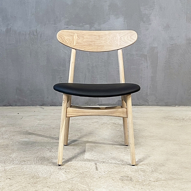 Mostra il prodotto Classics | The Sapporo Dining Chair Oak del produttore Set Collection