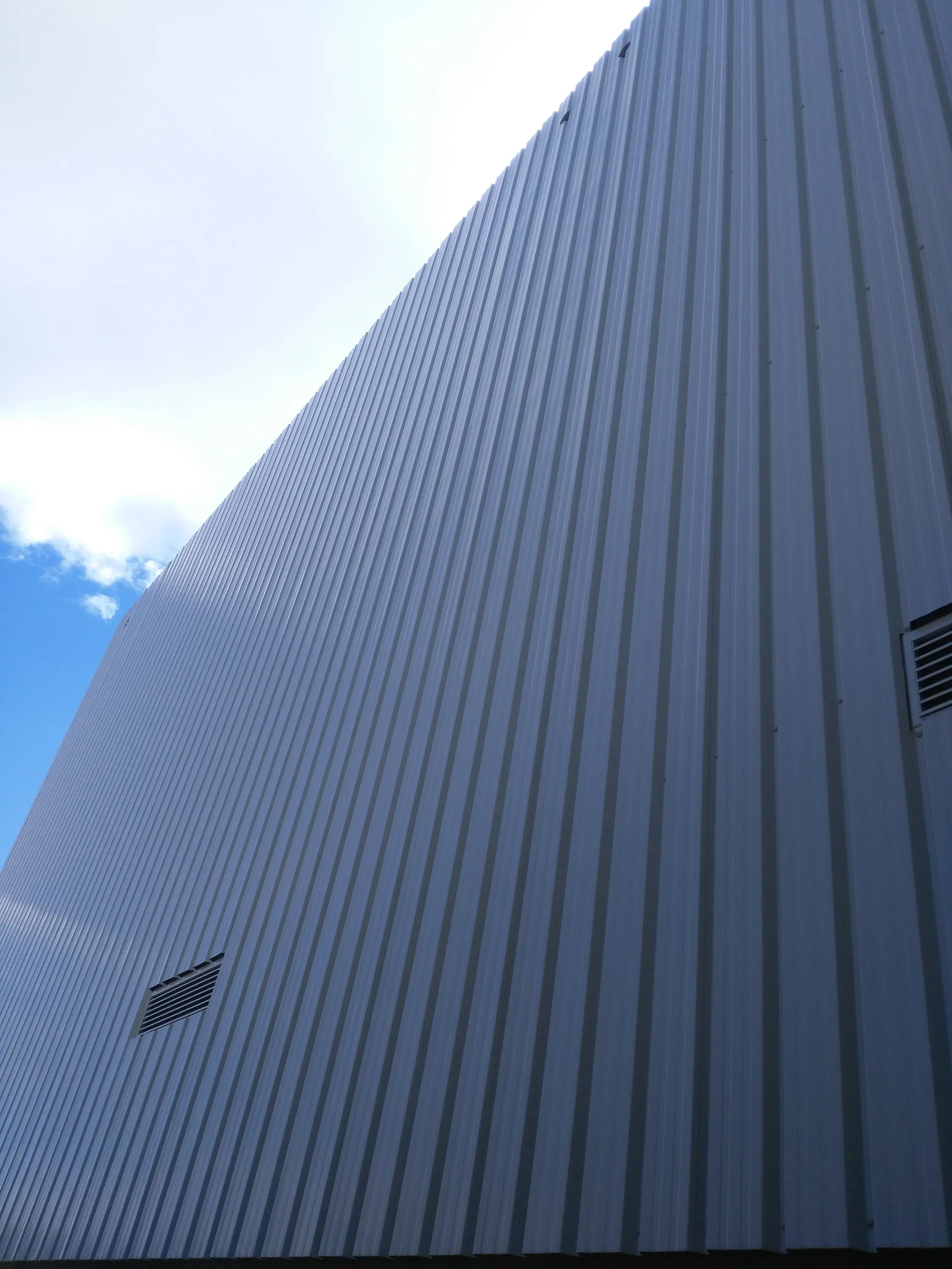 gallery-slide-0