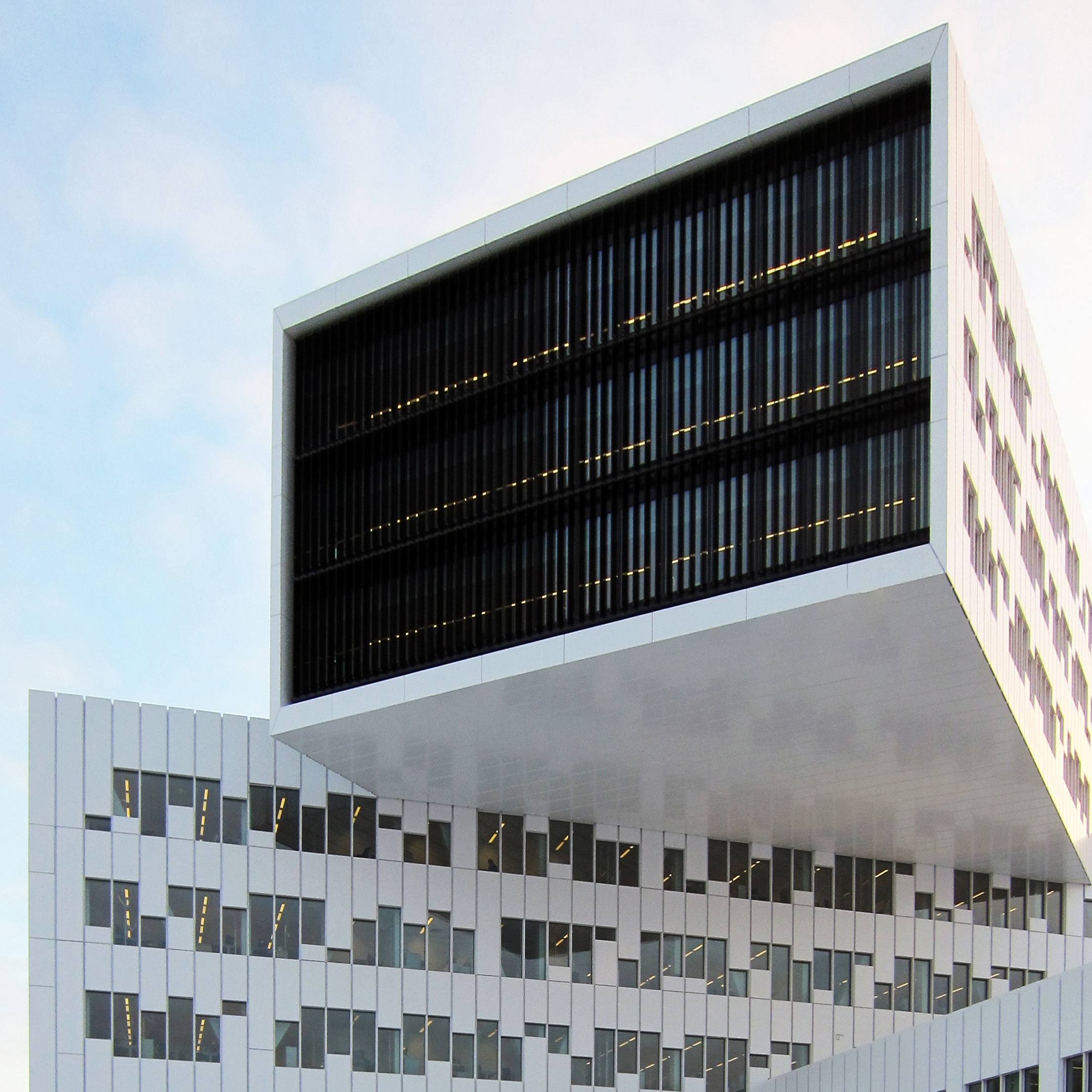 Produkt Aluminium Composite Panels | etalbond® des Herstellers ELVAL COLOUR anzeigen