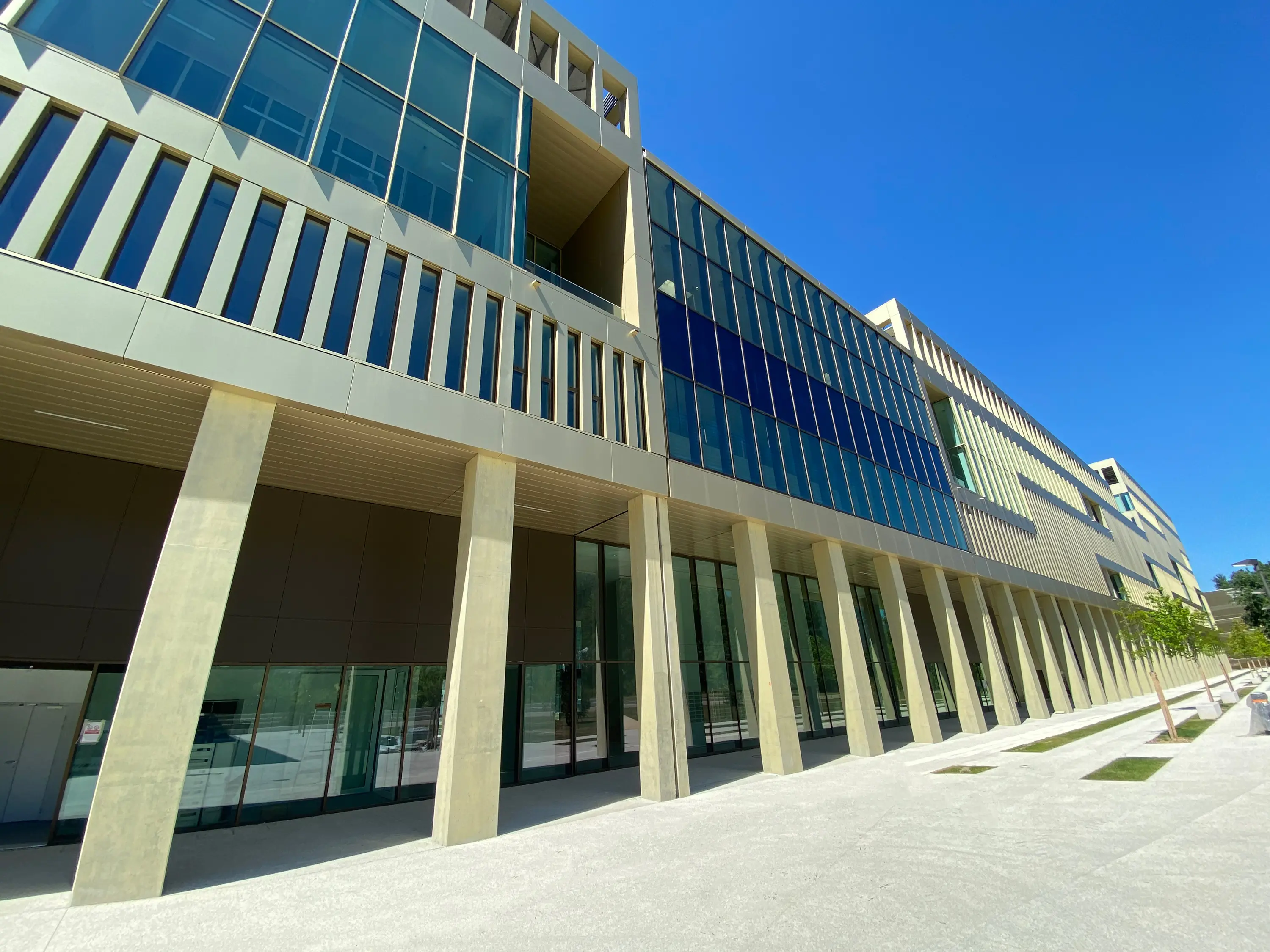 ELVAL COLOUR - Facade Coatings | ATOM