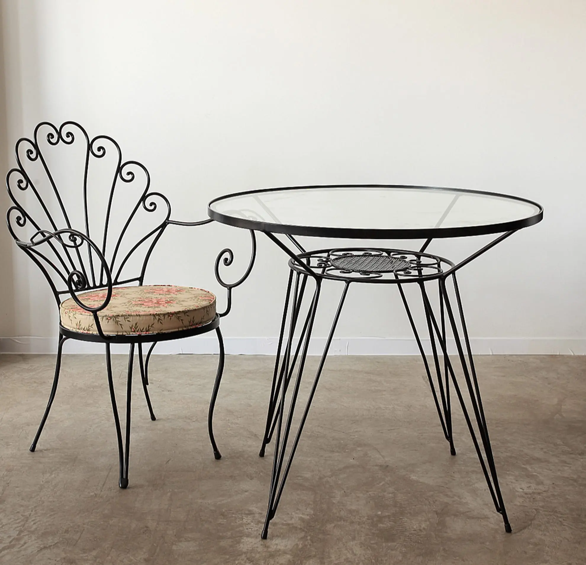 Topos Workshop - Clematis | Outdoor Table
