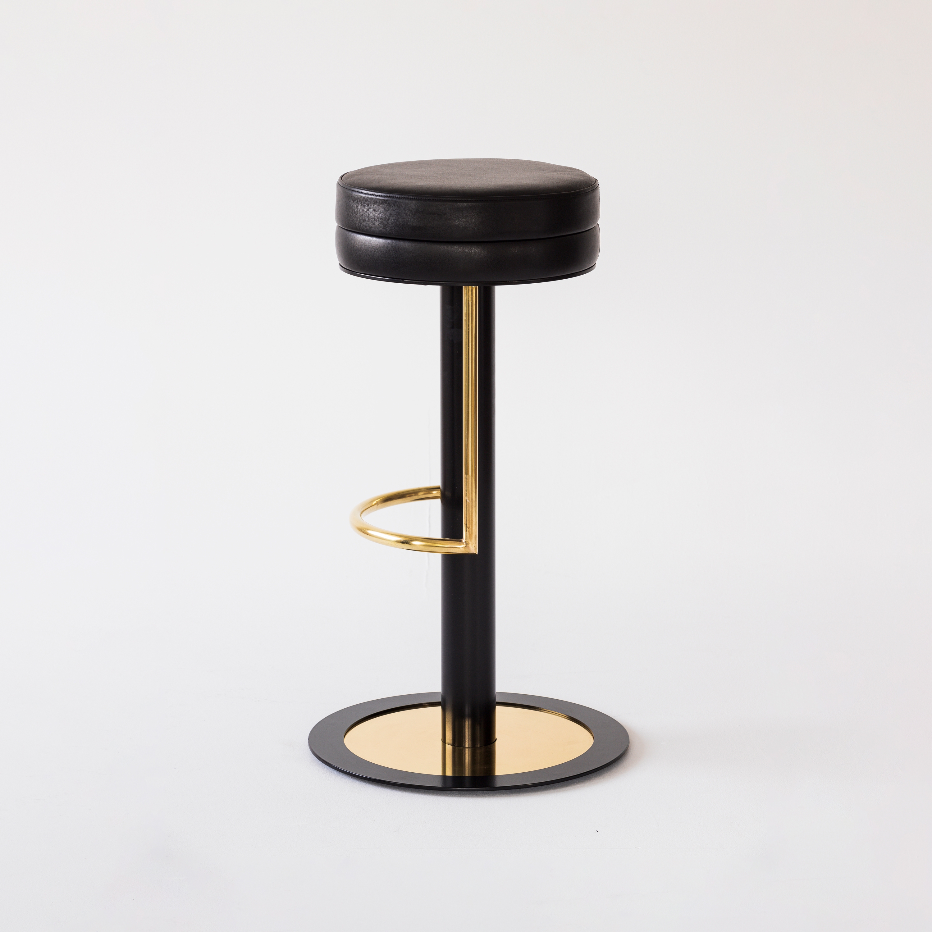 Display product Circle | B Stool from manufacturer Topos Workshop
