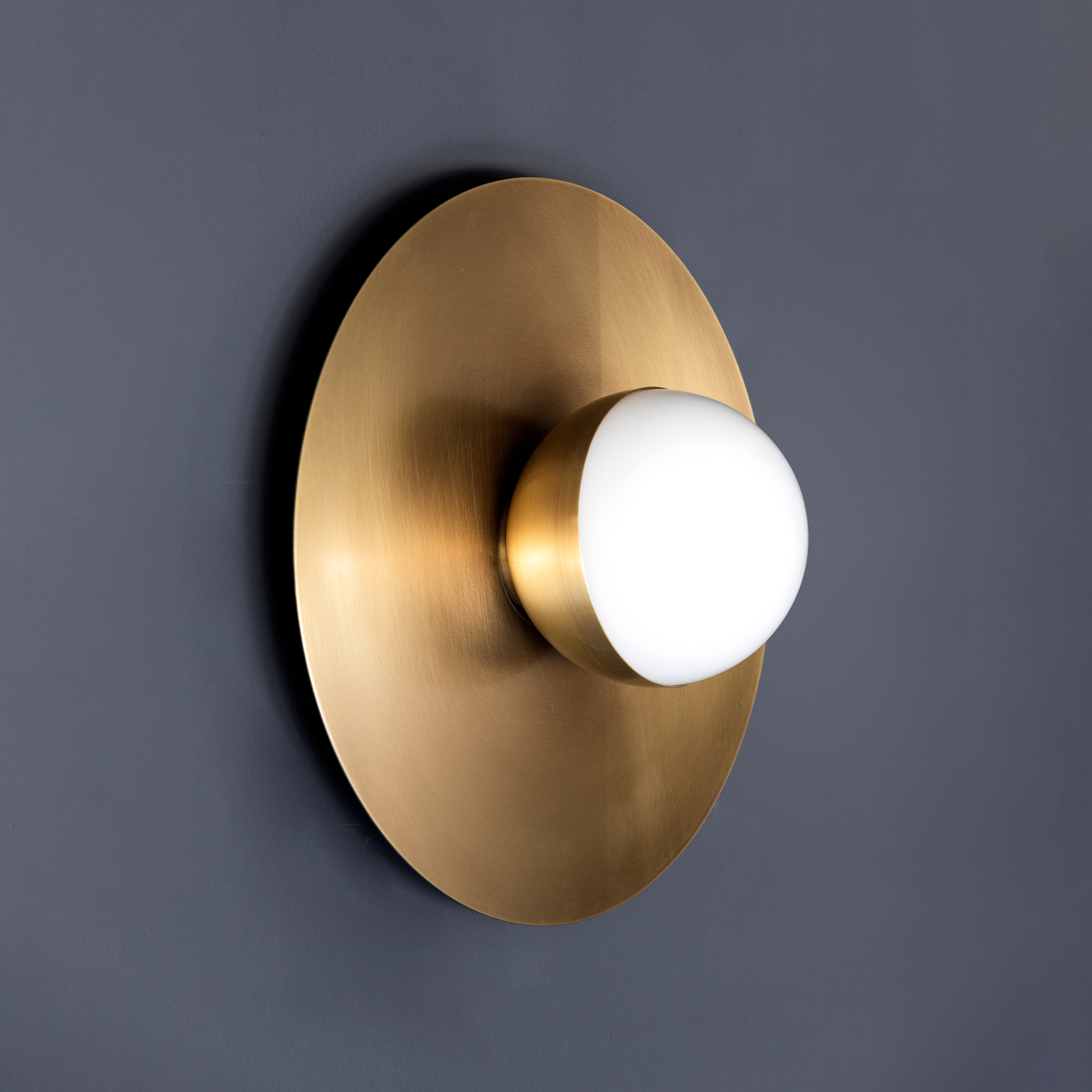 Mostra il prodotto ORB | Disc Wall Light del produttore Topos Workshop