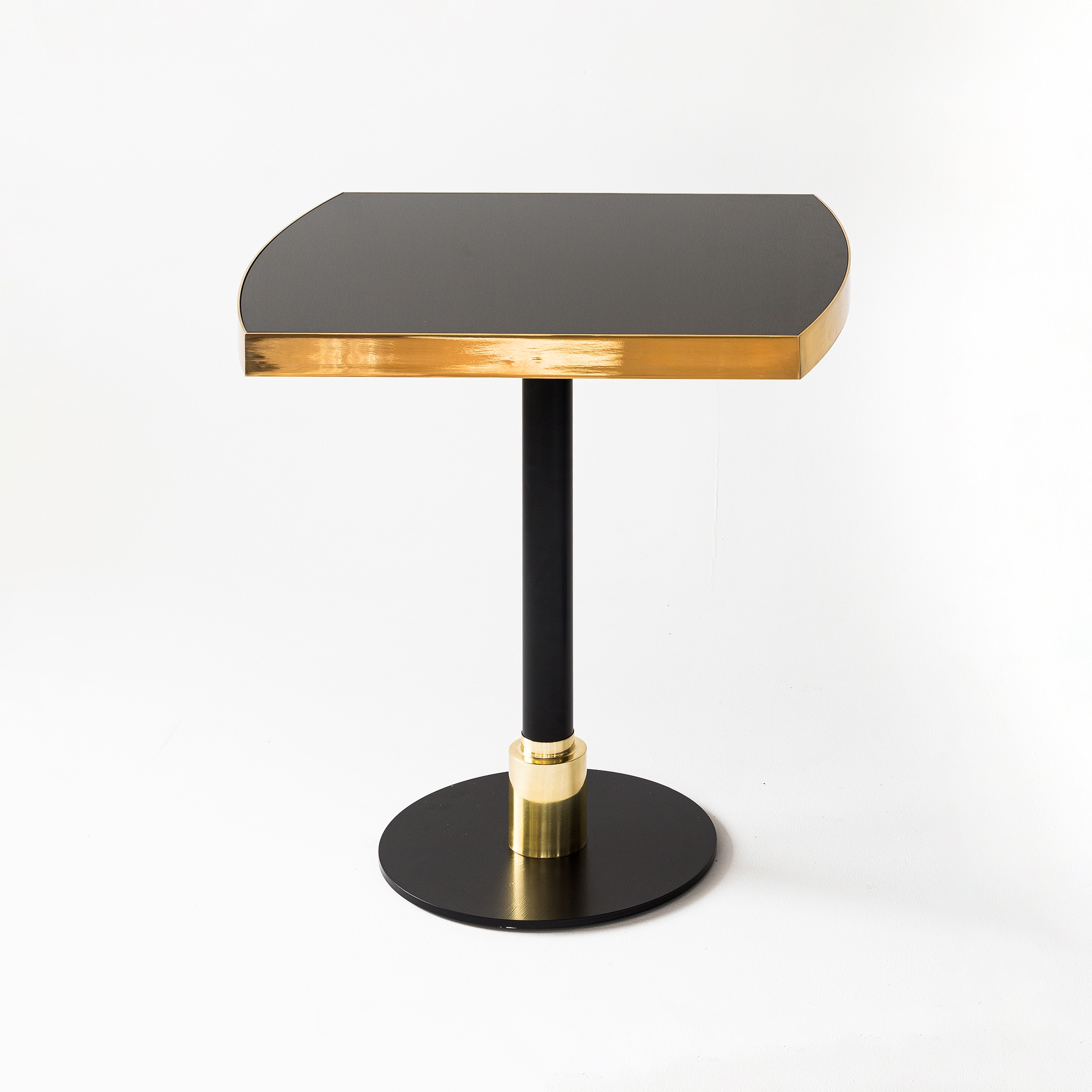 Display product Ring | G B F Table from manufacturer Topos Workshop