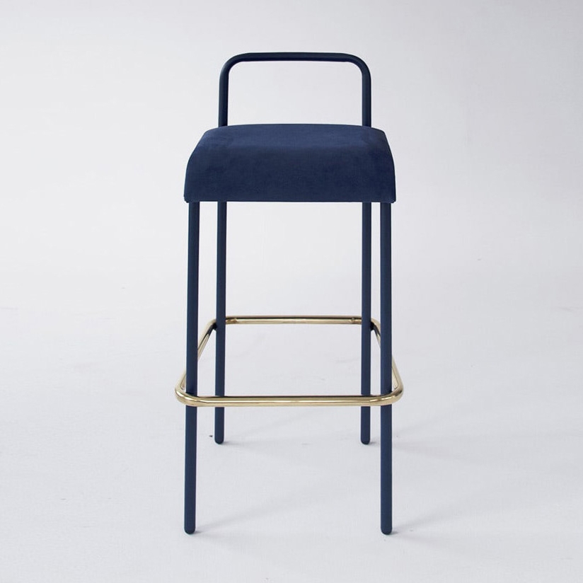 Afficher le produit School | B Stool du fabricant Topos Workshop