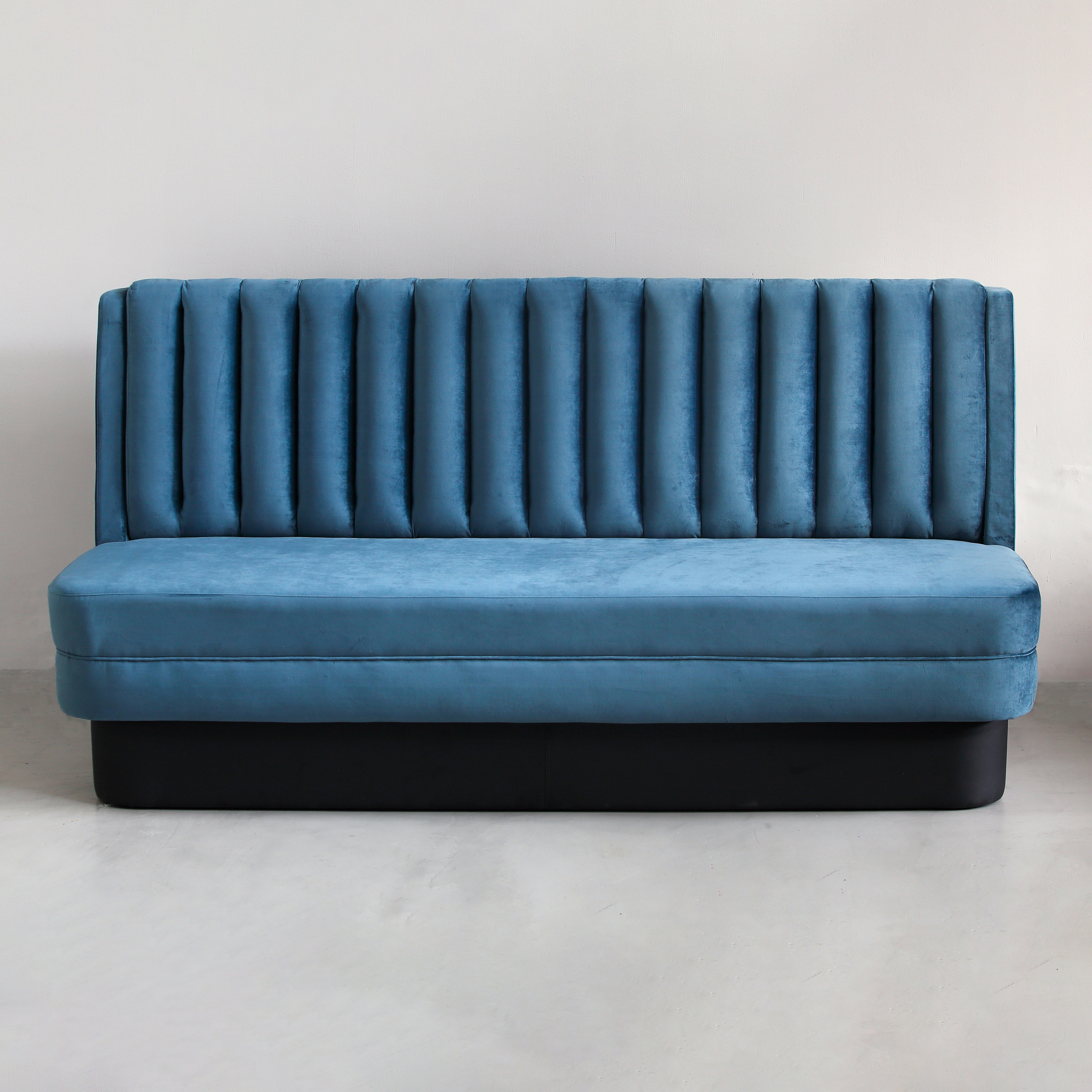Display product Soft Lines | Sofa from manufacturer Topos Workshop