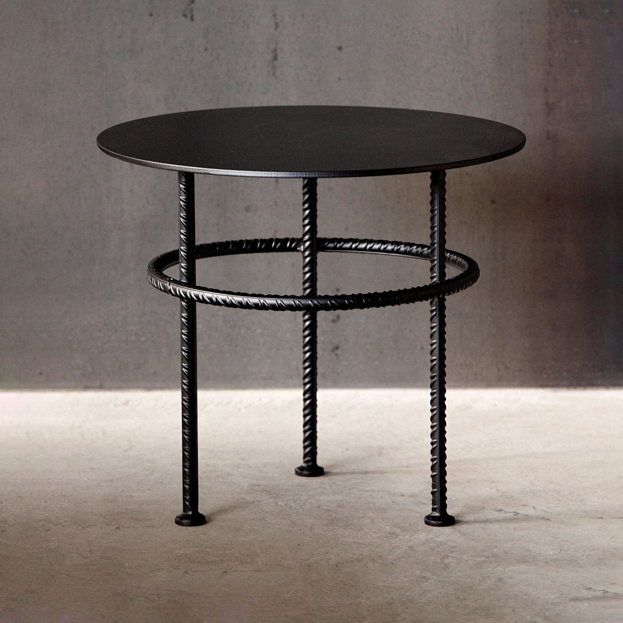 Strong | Coffee Table