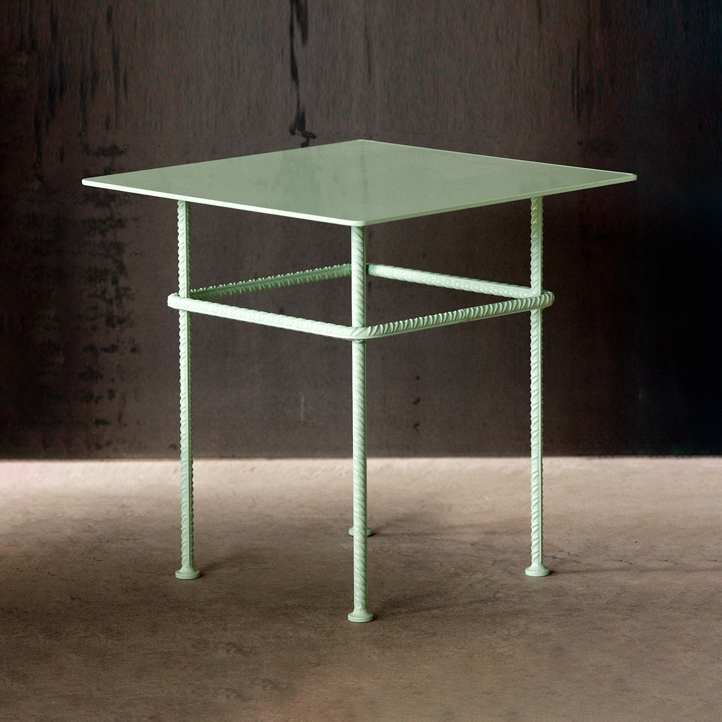 Strong | Coffee Table