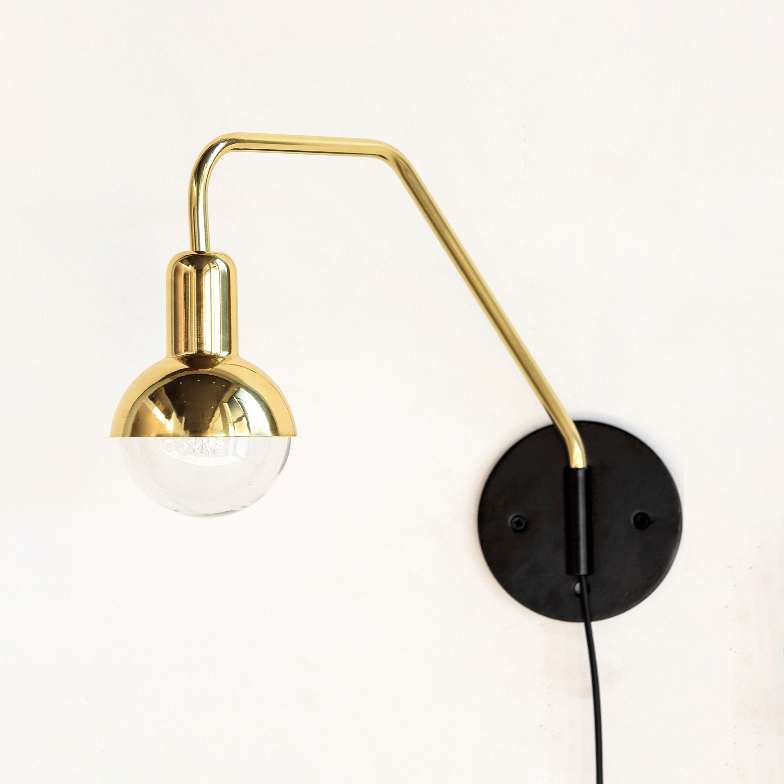 Mostrar el producto Thin Line | S Wall Light del fabricante Topos Workshop