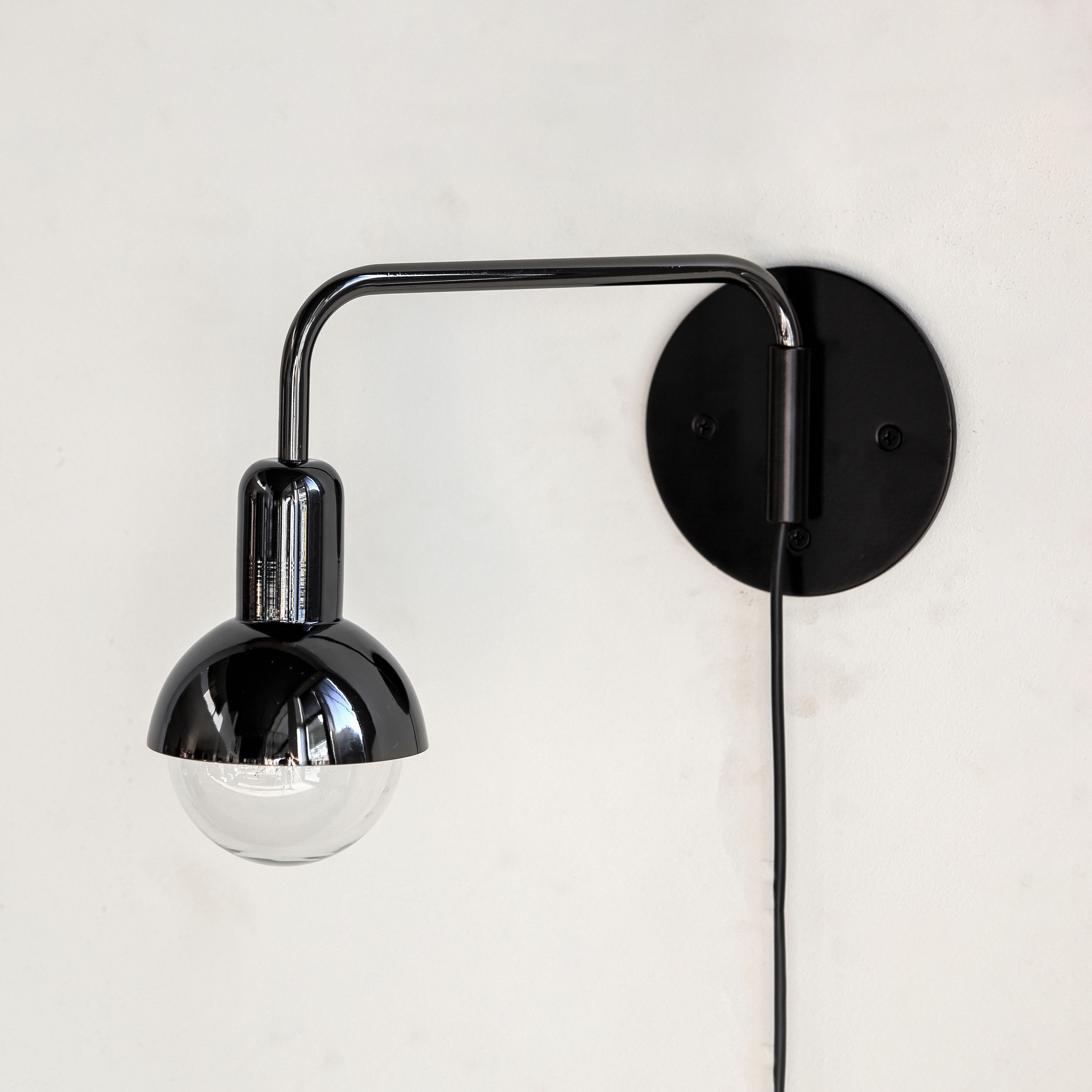 Display product Thin Line | S Wall Light from manufacturer Topos Workshop