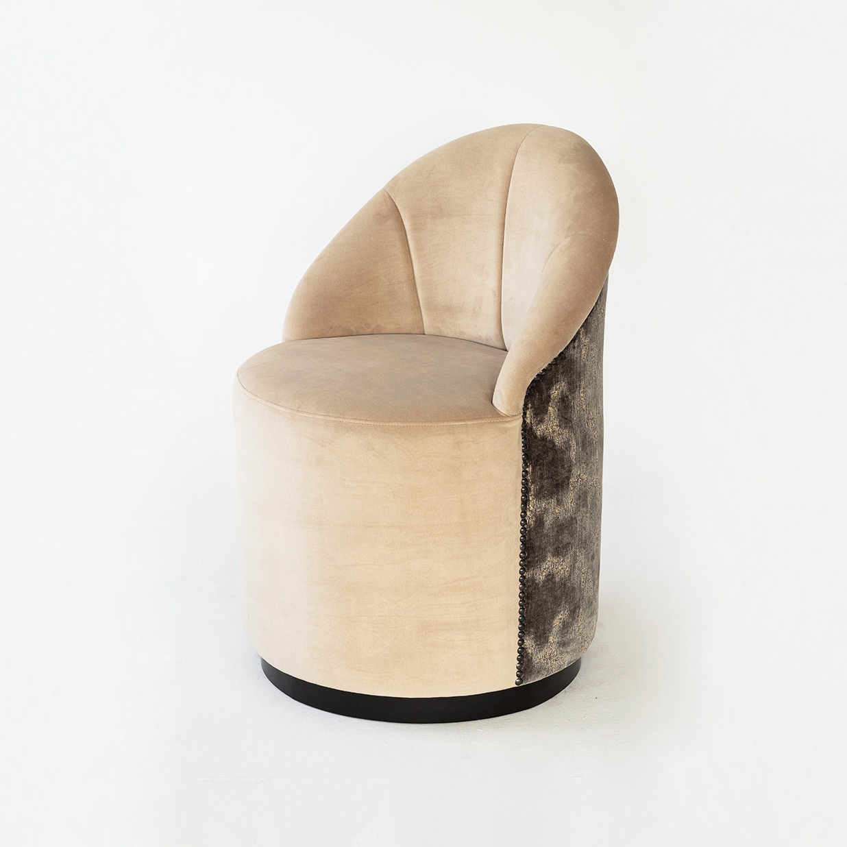 Display product Chelsea | Lounge Chair from manufacturer Topos Workshop