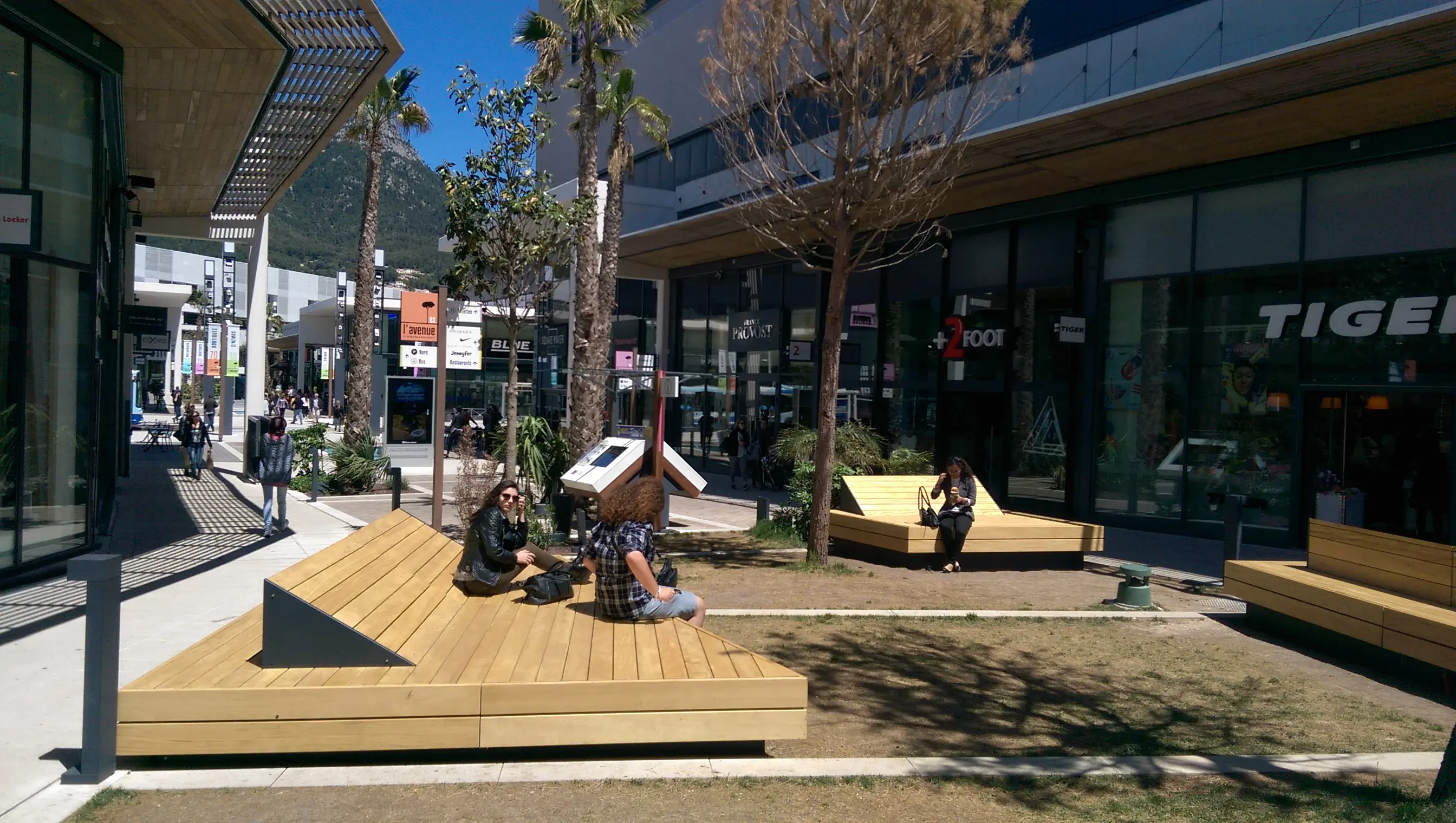 Euroform W - Toulon modular bench