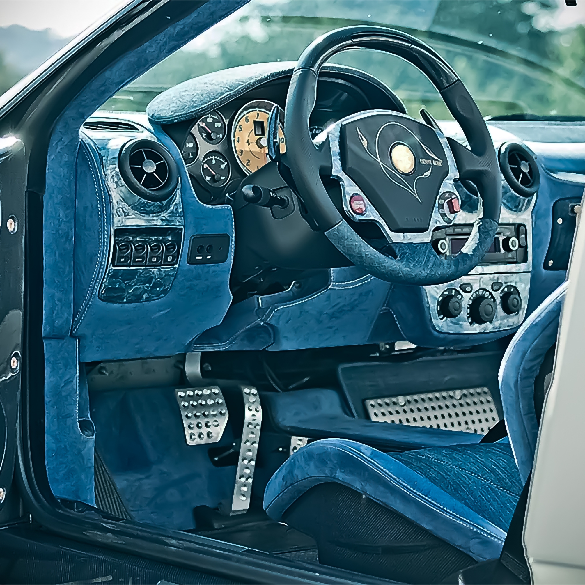 AUTOMOBILE