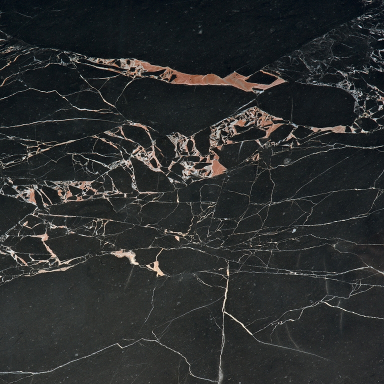 Display product Black natural stones | Orange Black from manufacturer Margraf