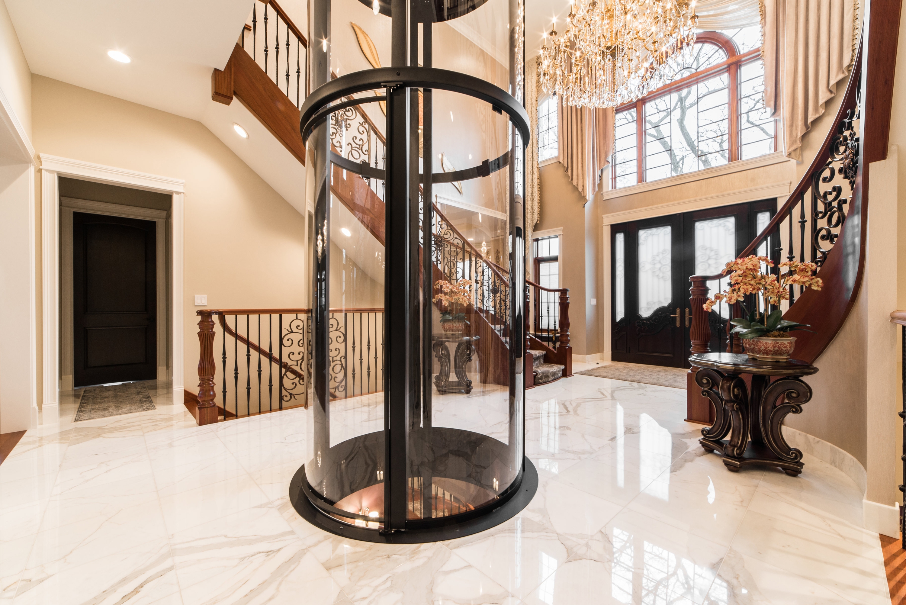 Mostra il prodotto Vuelift® Round Acrylic del produttore Savaria