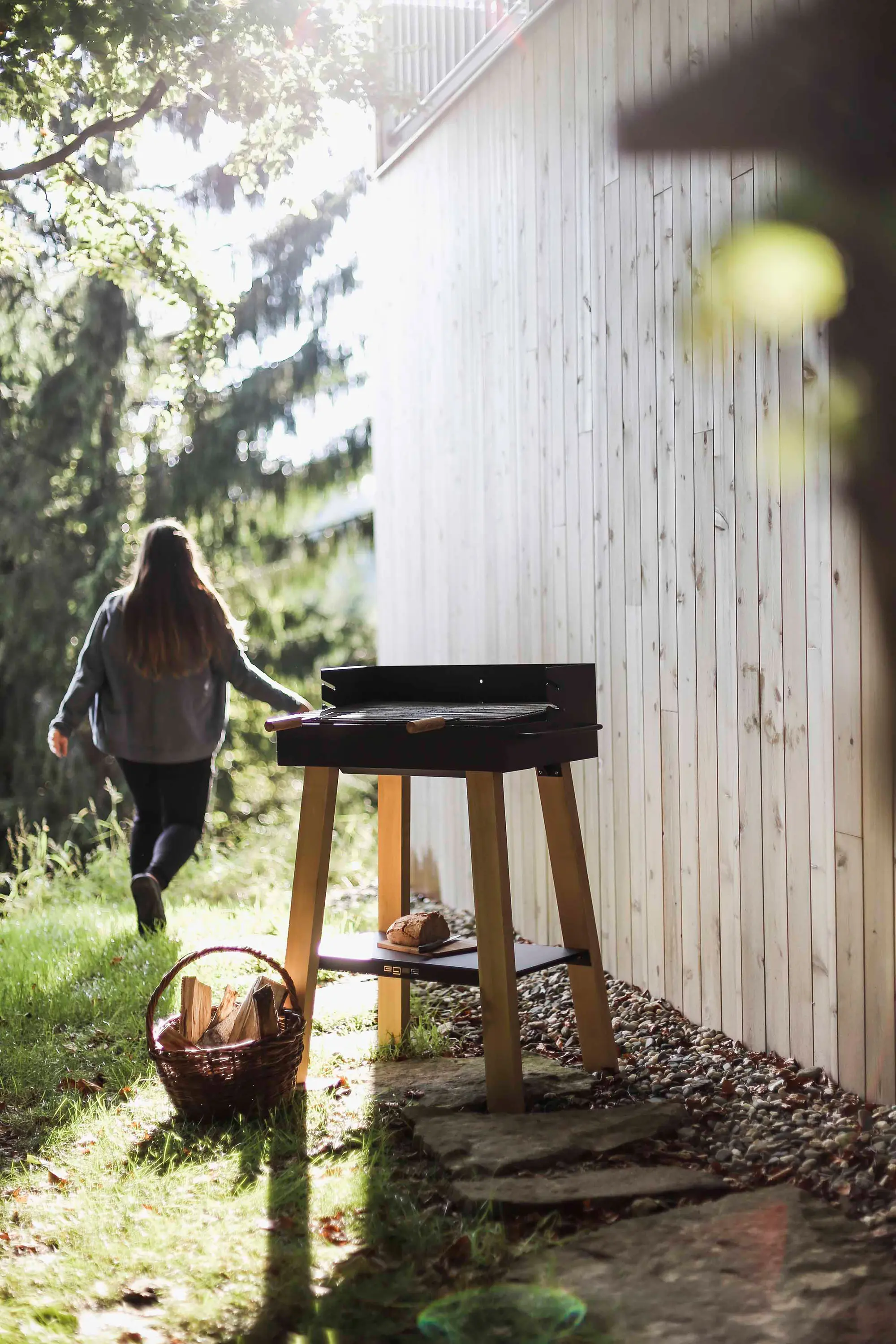 Egoé - BBQ small table grill Back to fire