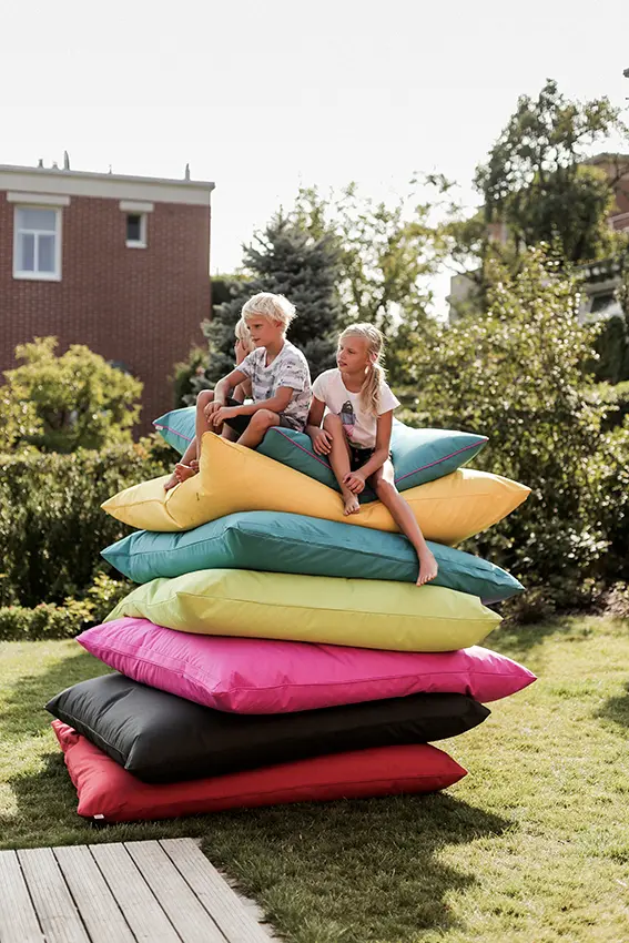 Egoé - Bean bag with piping Vago
