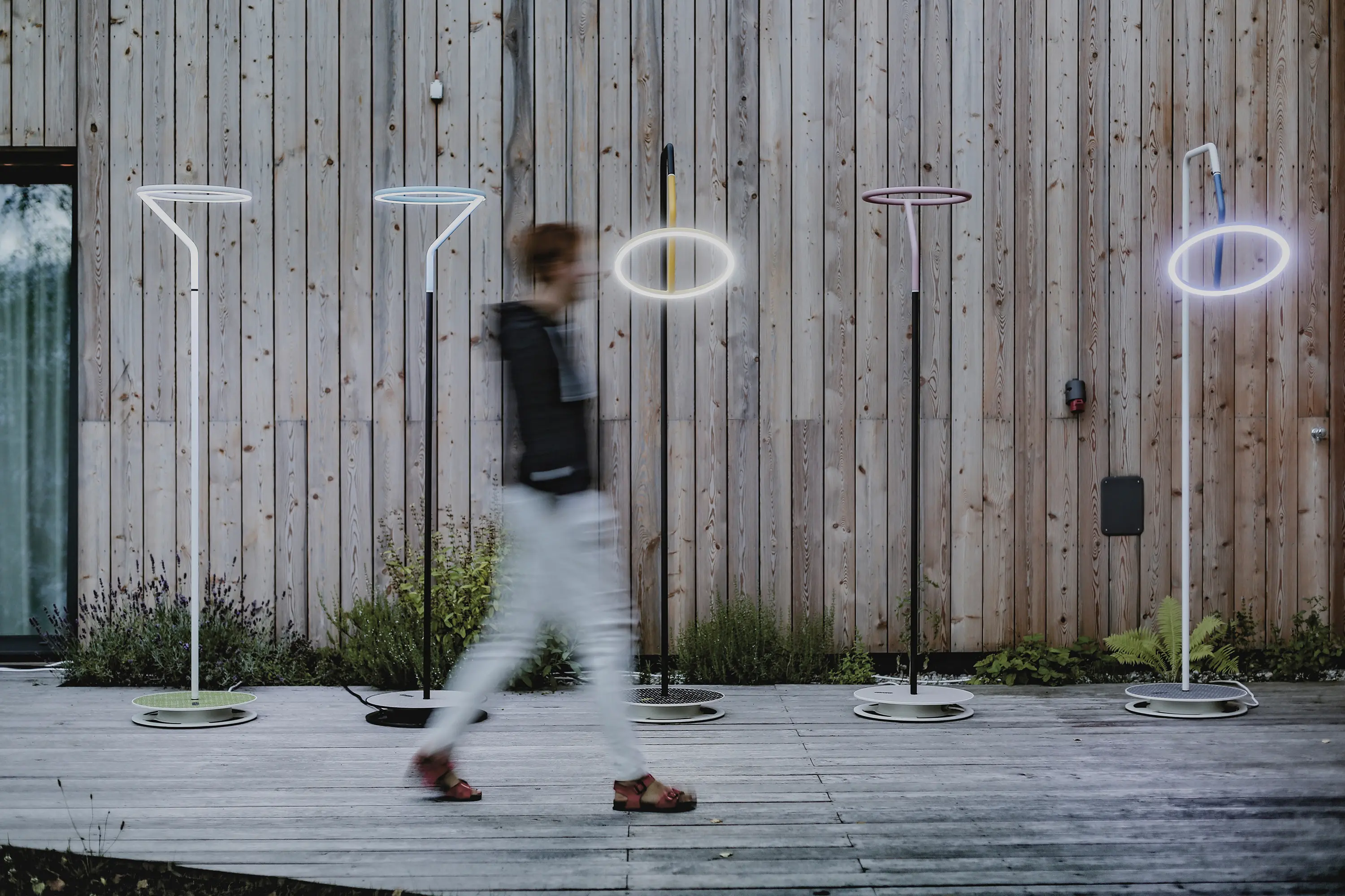Egoé - Outdoor lamp Laso with articulated lampshade-high version