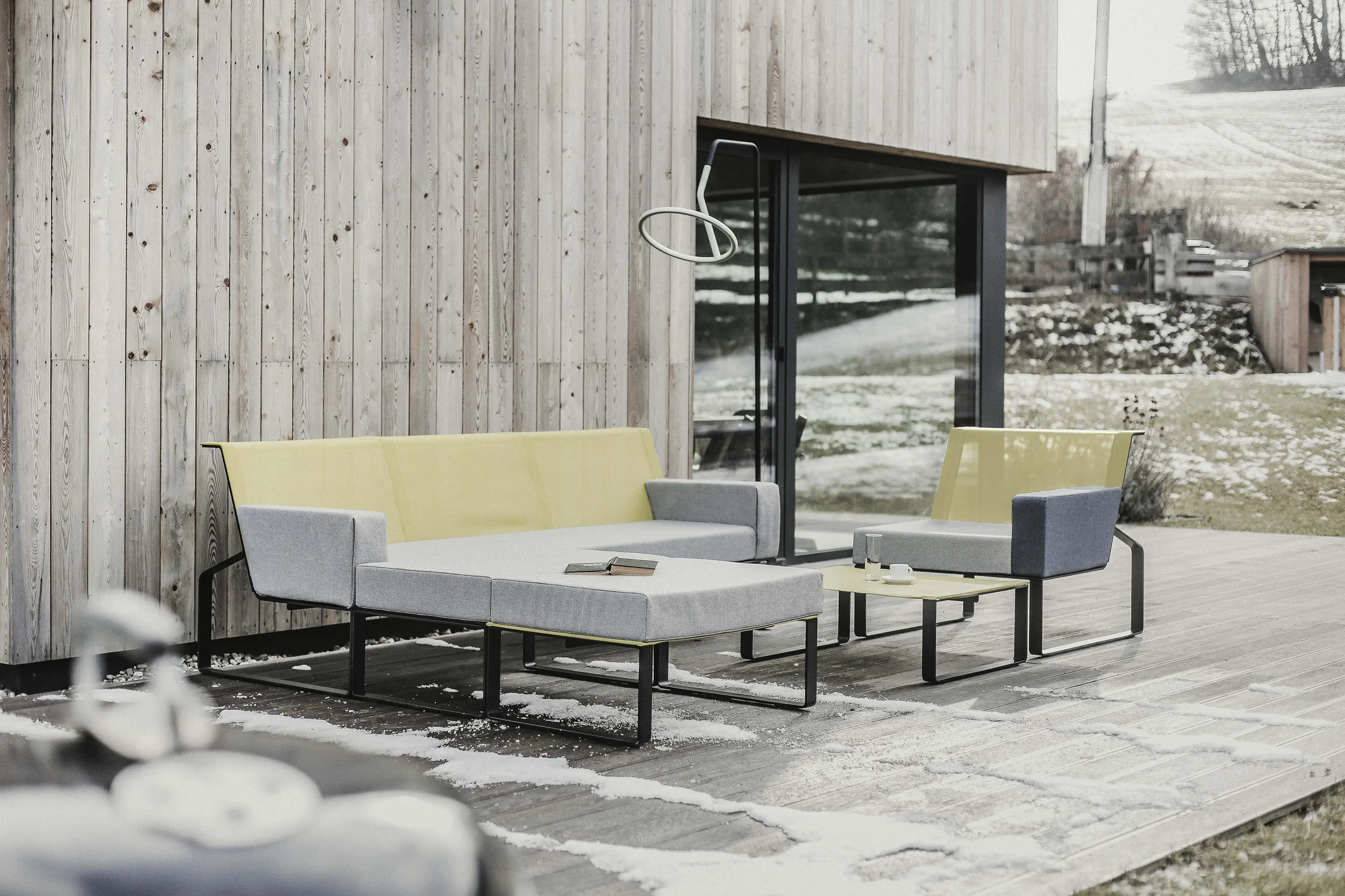 Egoé - Three-seat sofa with left armrest and front pocket Moja