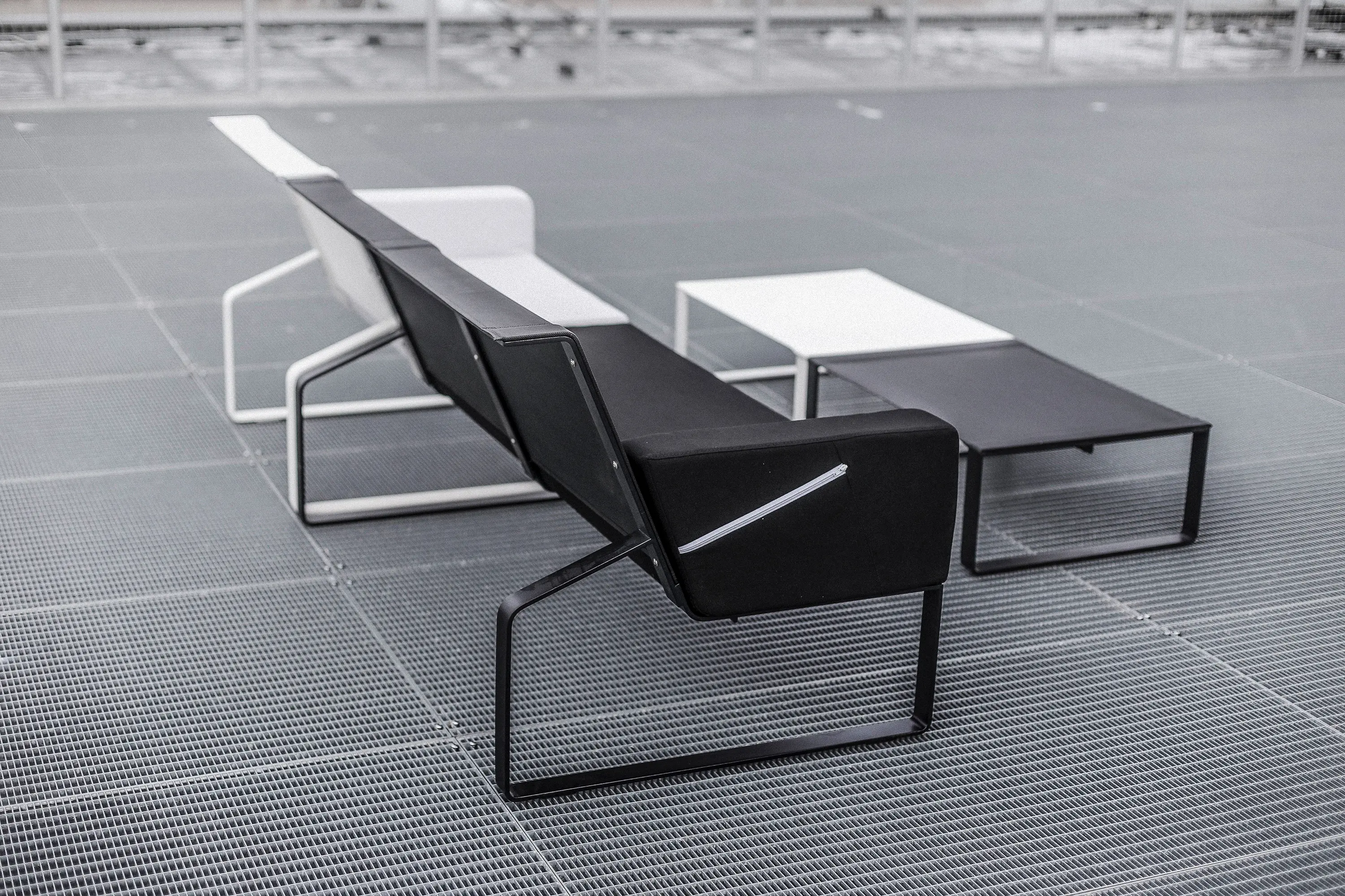Egoé - Two-seat sofa without armrests Moja